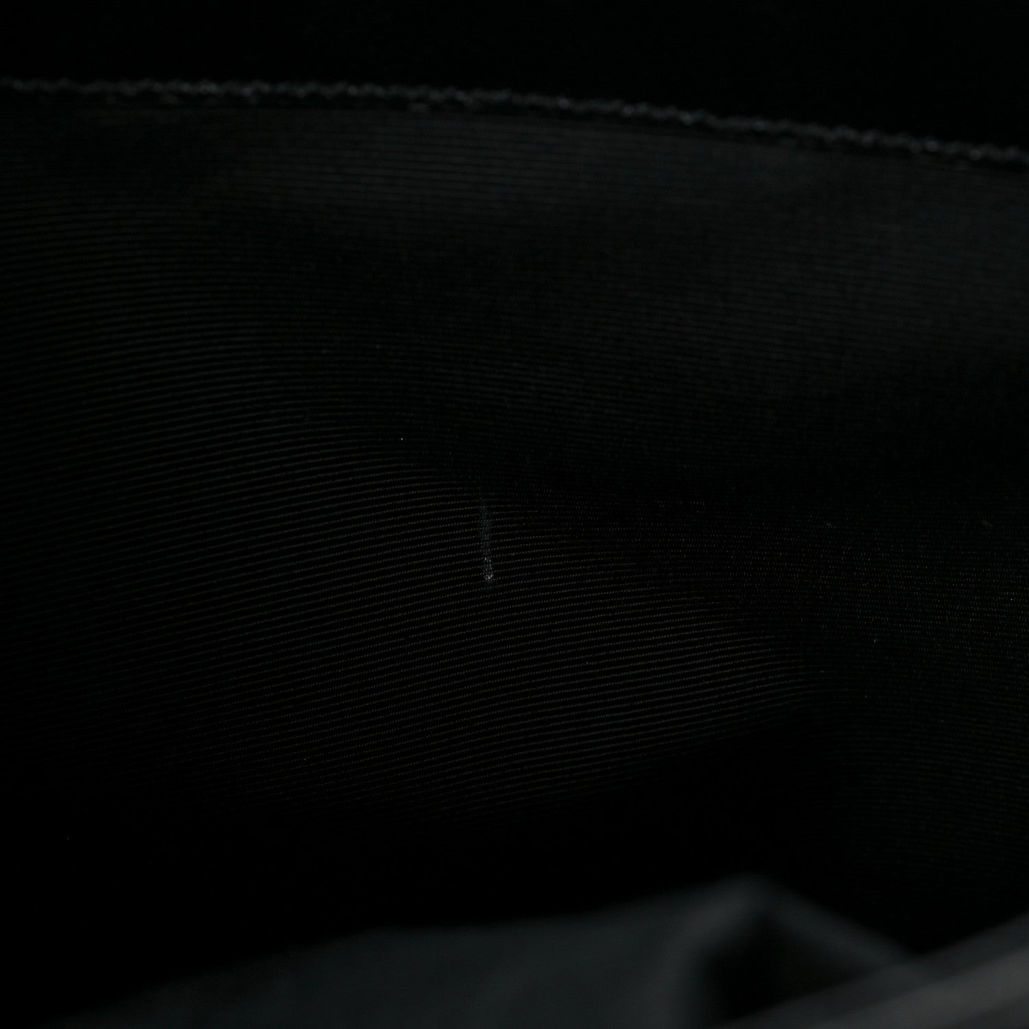 Saint Laurent Grain De Poudre Classic Monogram Shopping Bag Black 6 of 7