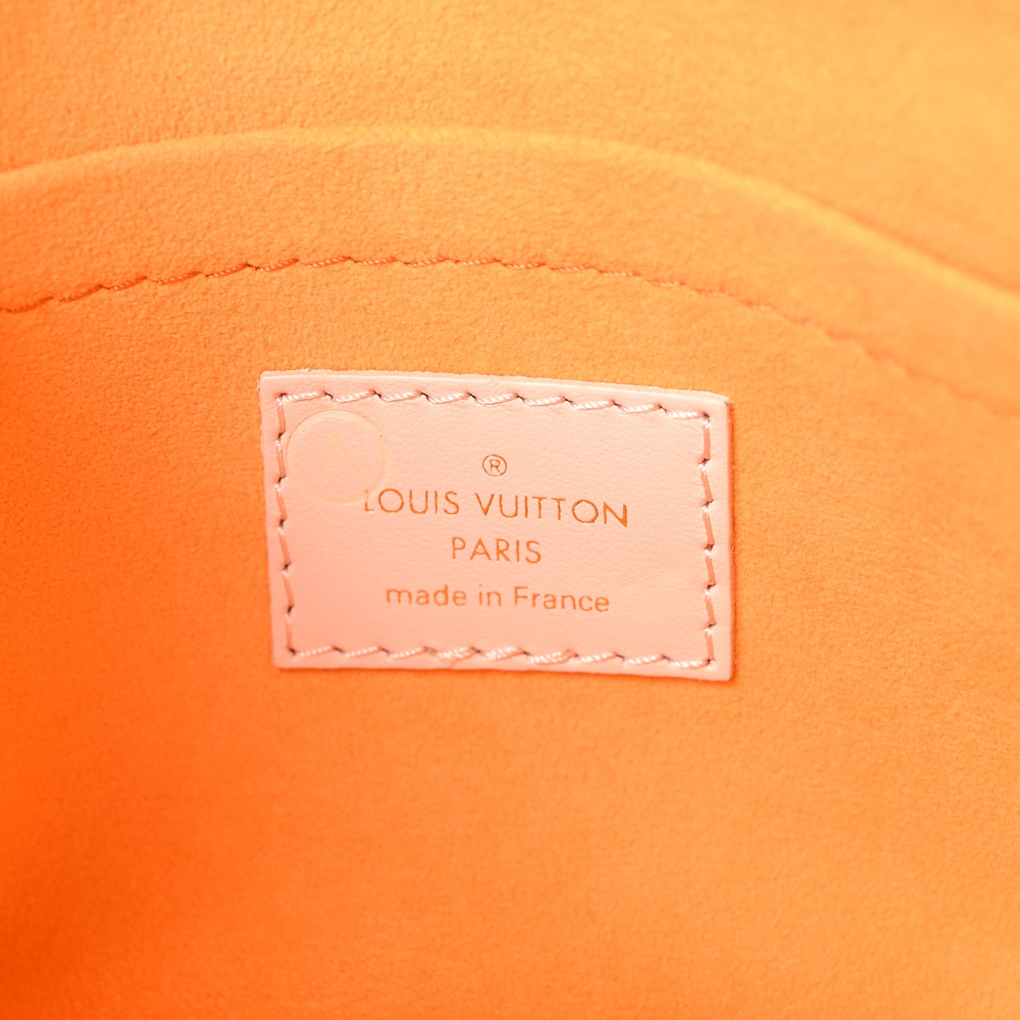 Calfskin OnTheGo East West Pearl Pink