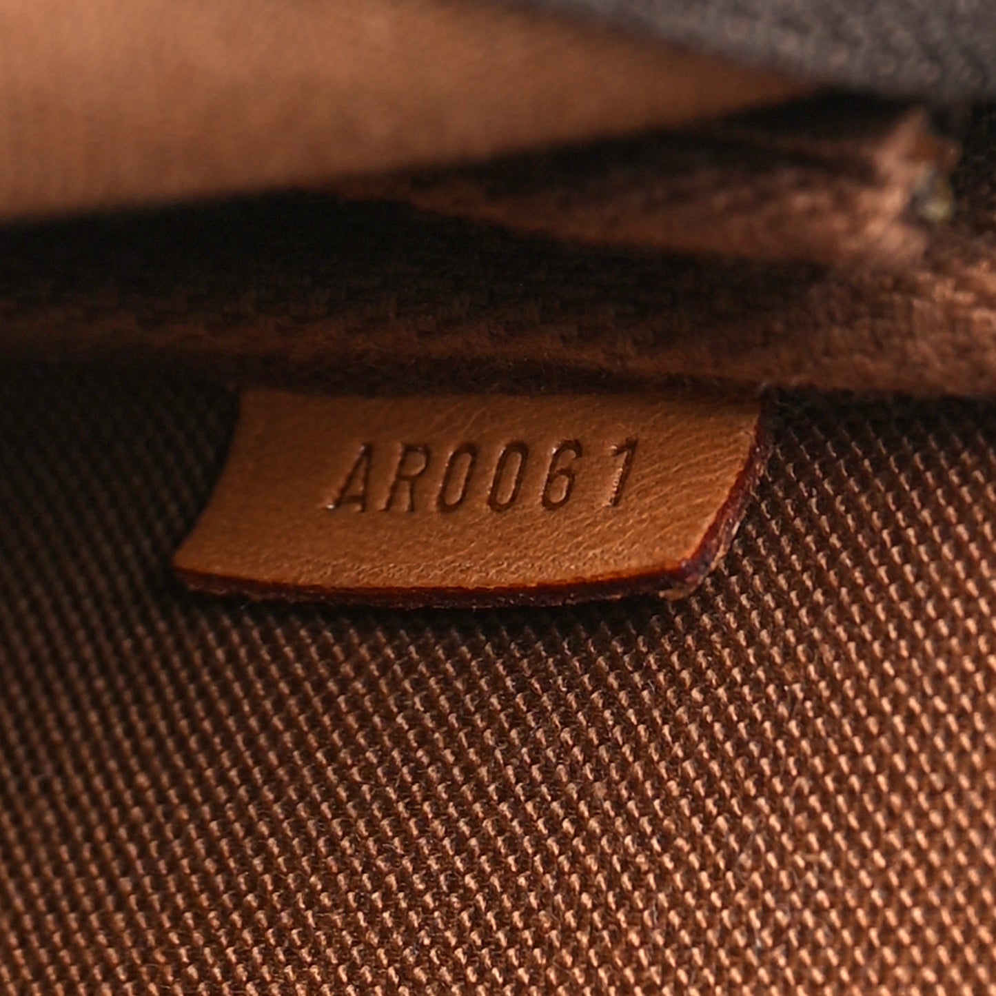 Monogram Graffiti Pochette Accessories Kaki