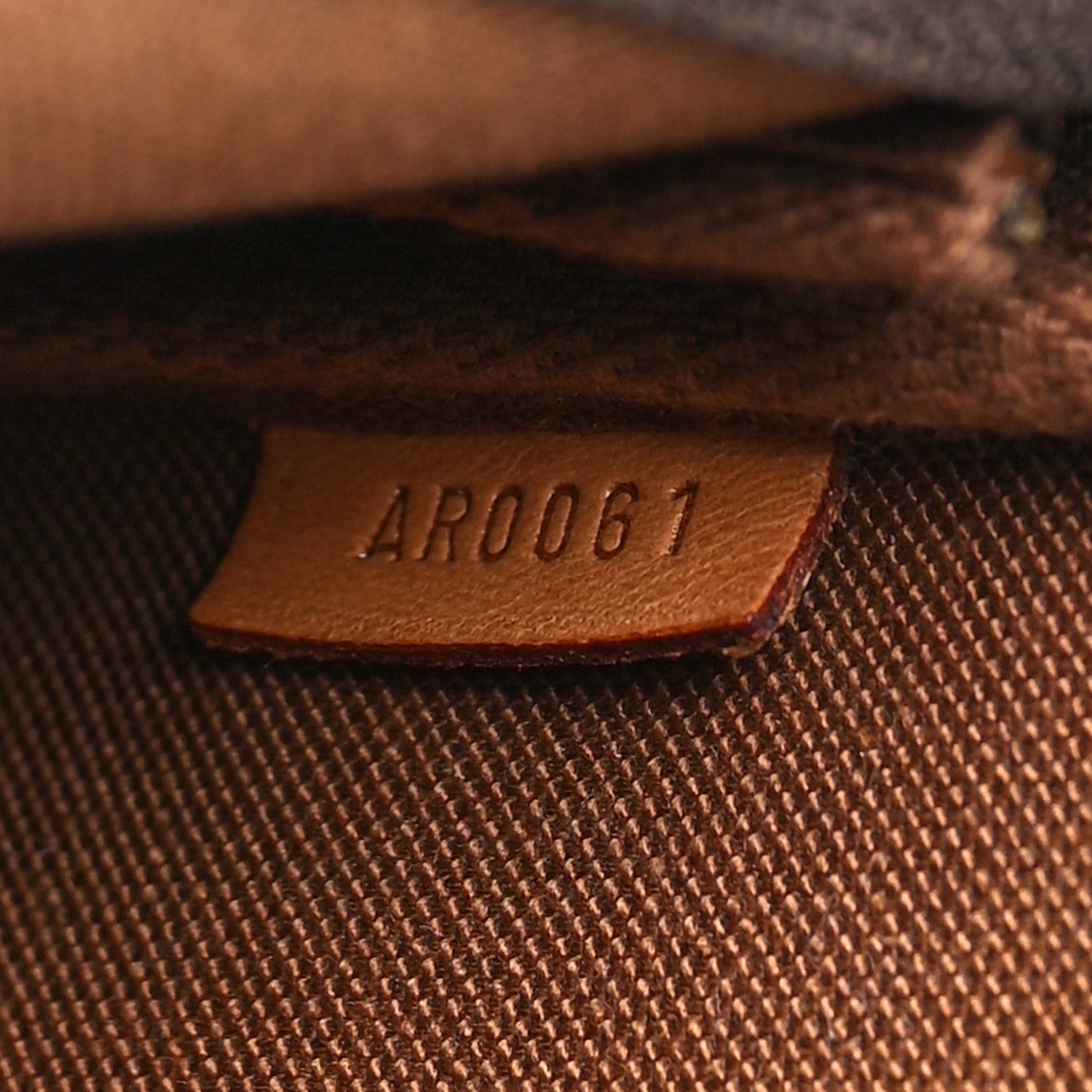 Louis Vuitton Monogram Graffiti Pochette Accessories Kaki 7 of 8