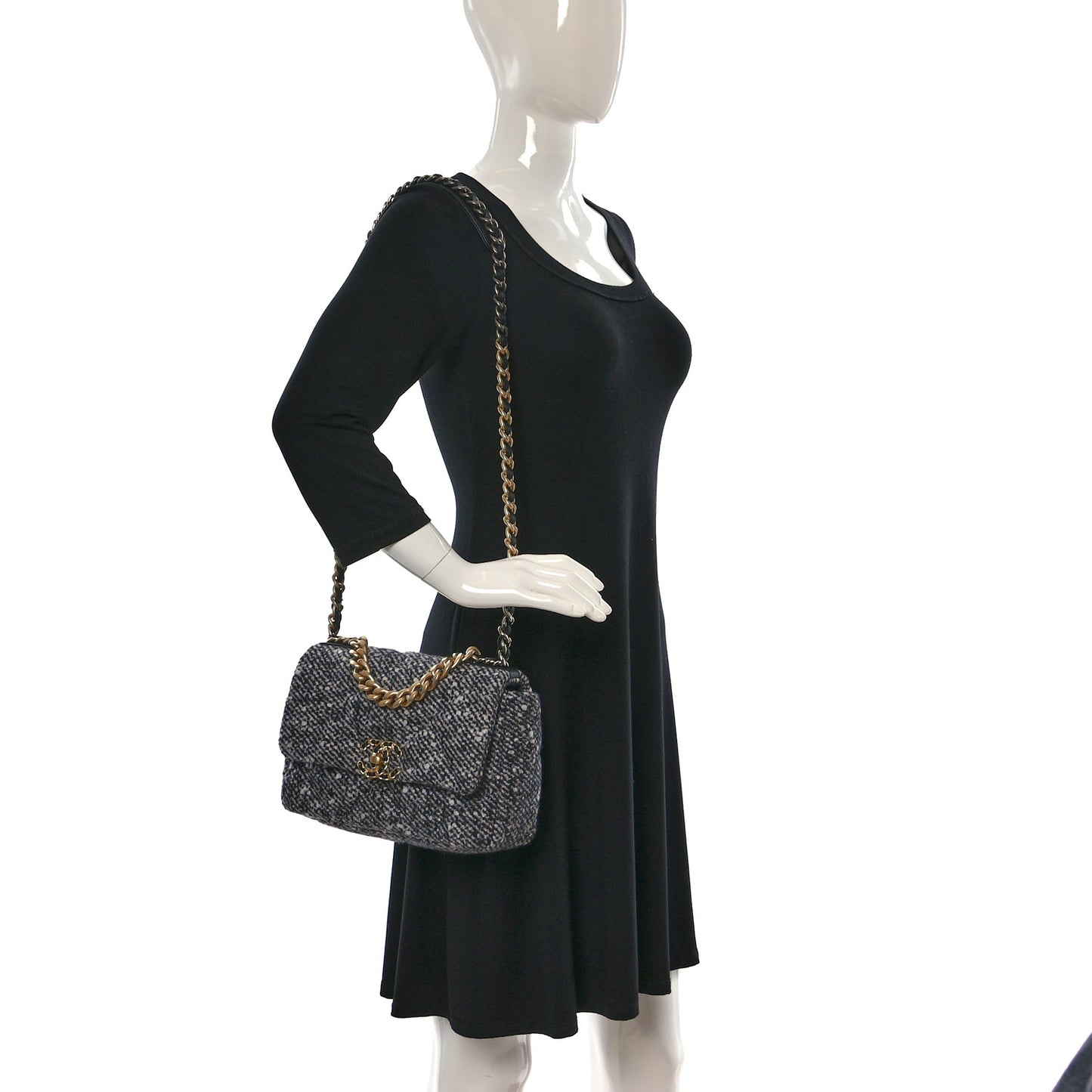 Tweed Quilted Medium Chanel 19 Flap Black White