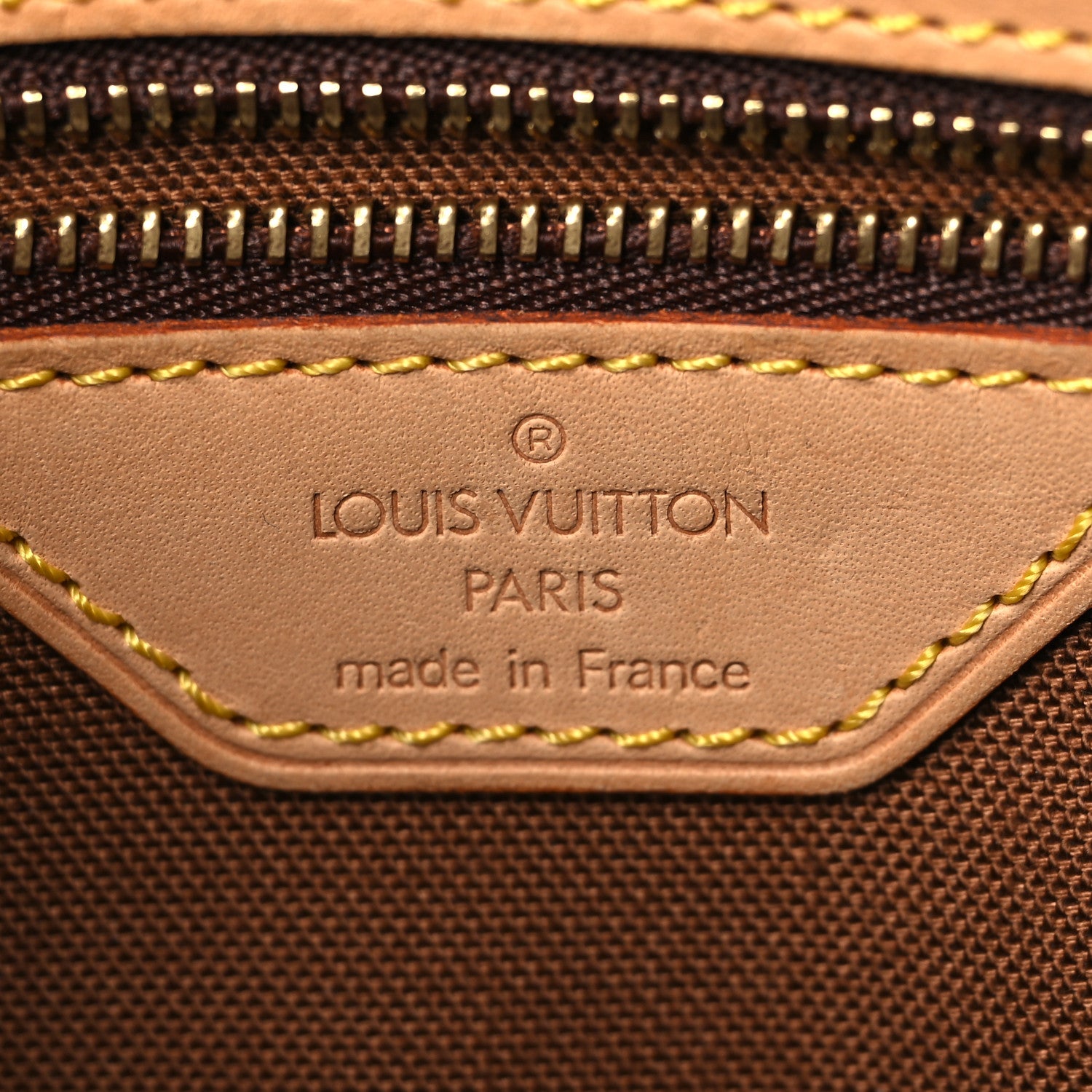 Louis Vuitton Monogram Trotteur 6 of 9