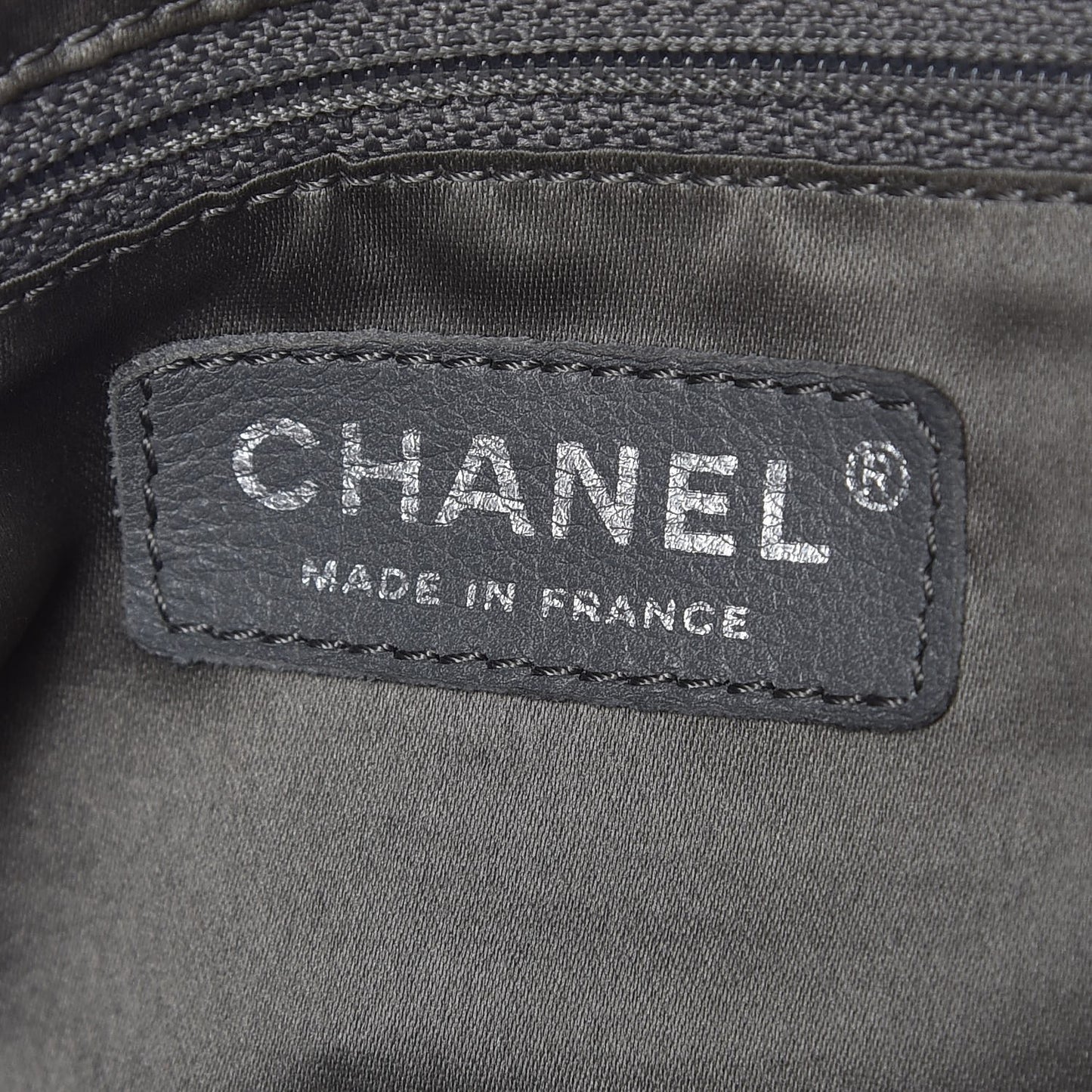 Calfskin Large Rock and Chain Flap Black