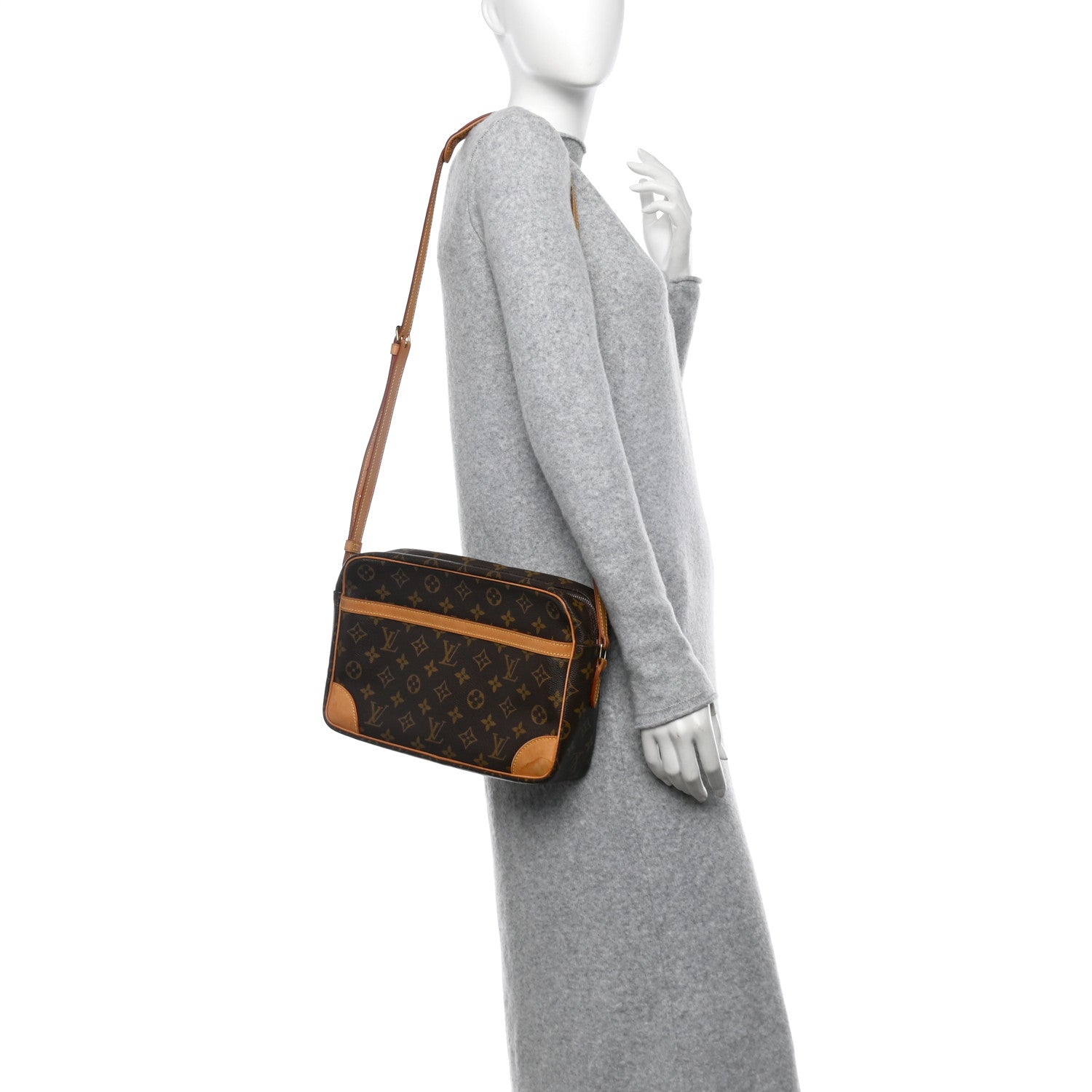 Louis Vuitton Monogram Trocadero 30 2 of 11