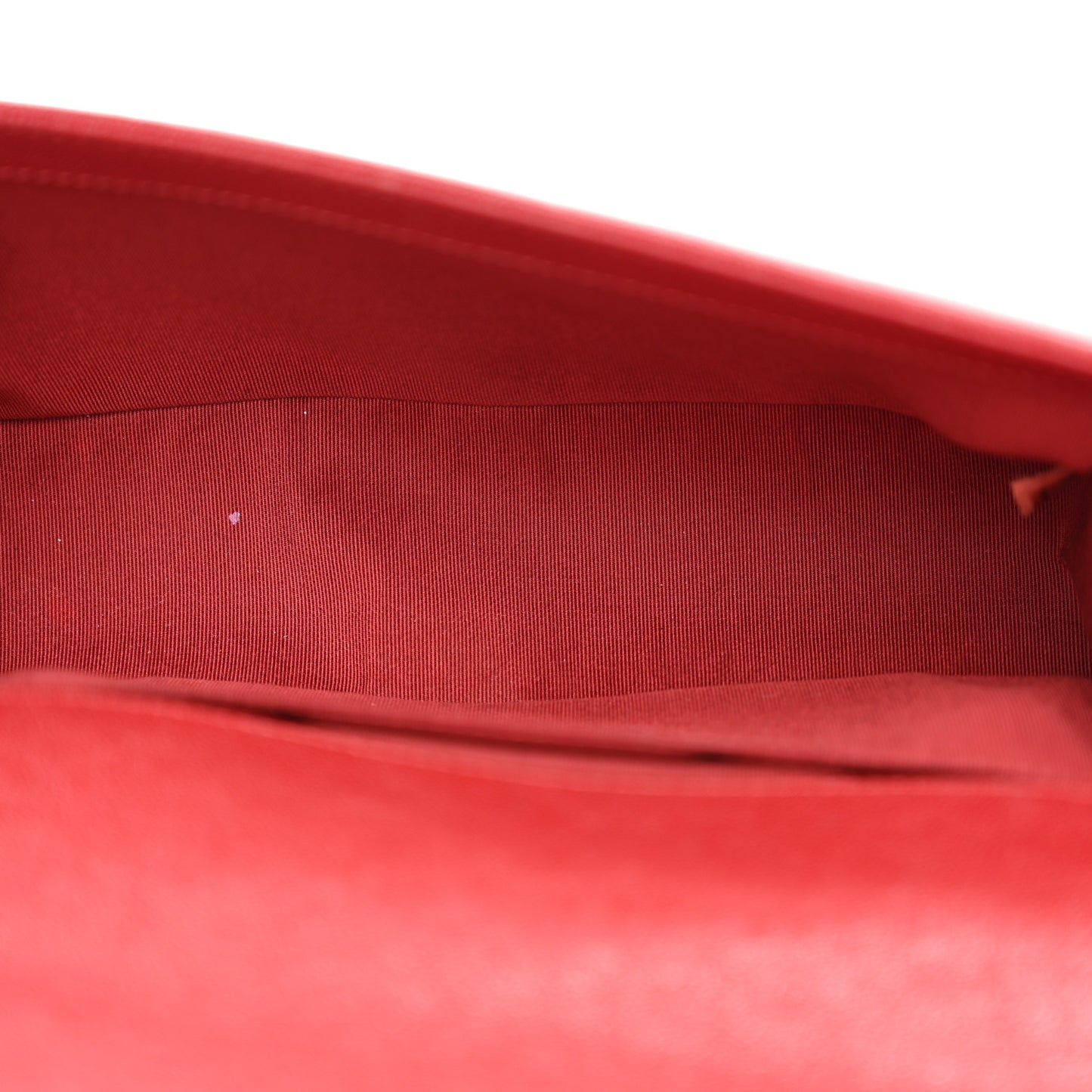 Caviar Quilted Medium Boy Flap Dark Red