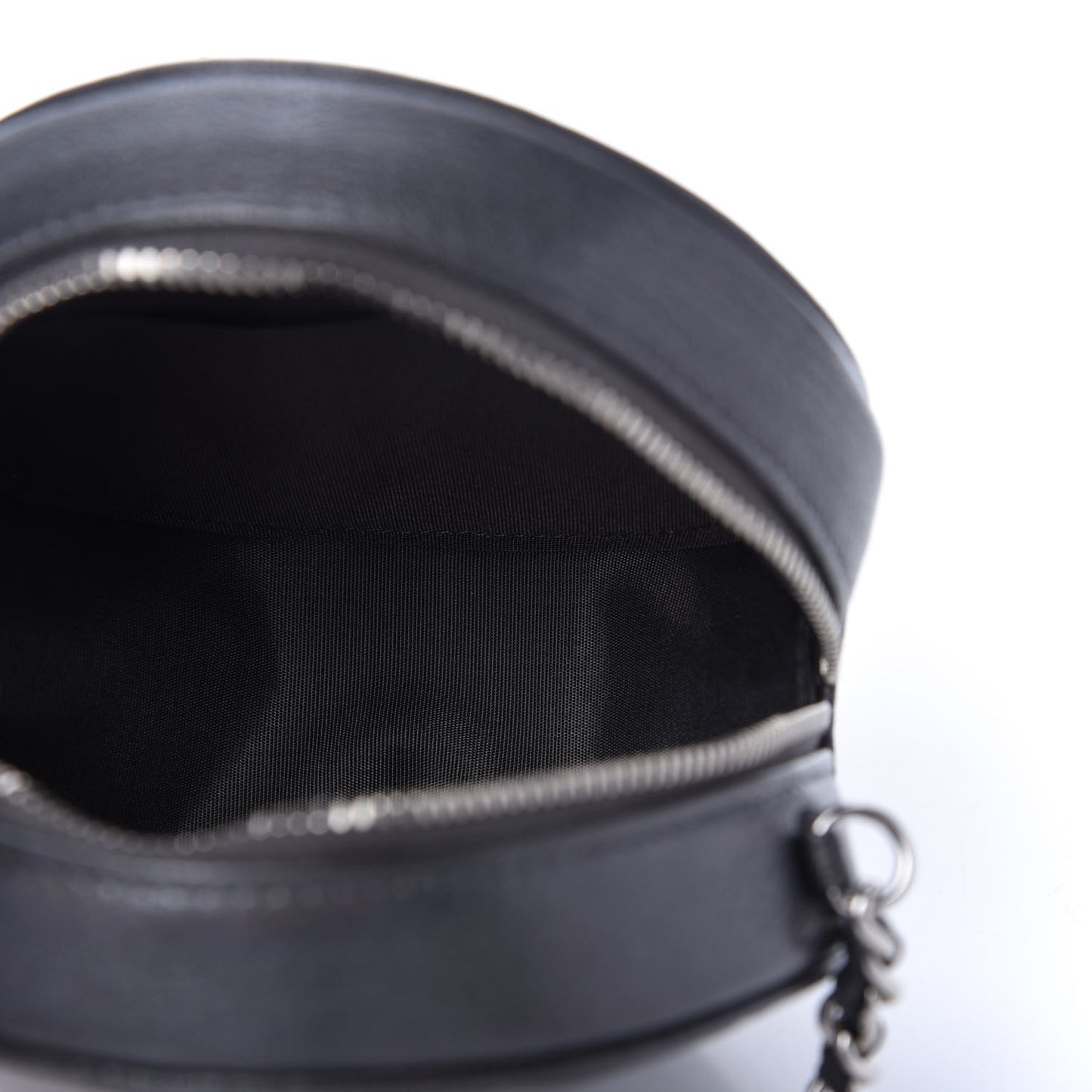 Goatskin Camellia Quilted Round Clutch With Chain Grey