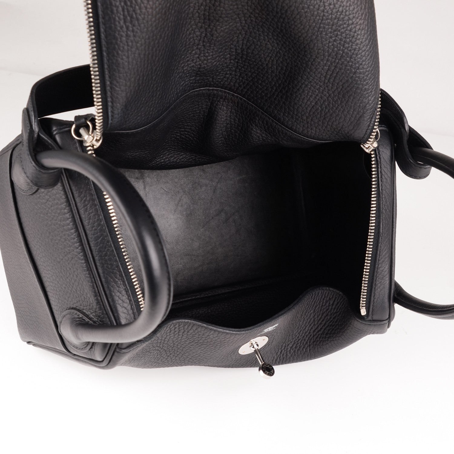 Hermes Taurillon Clemence Lindy 30 Black 13 of 16