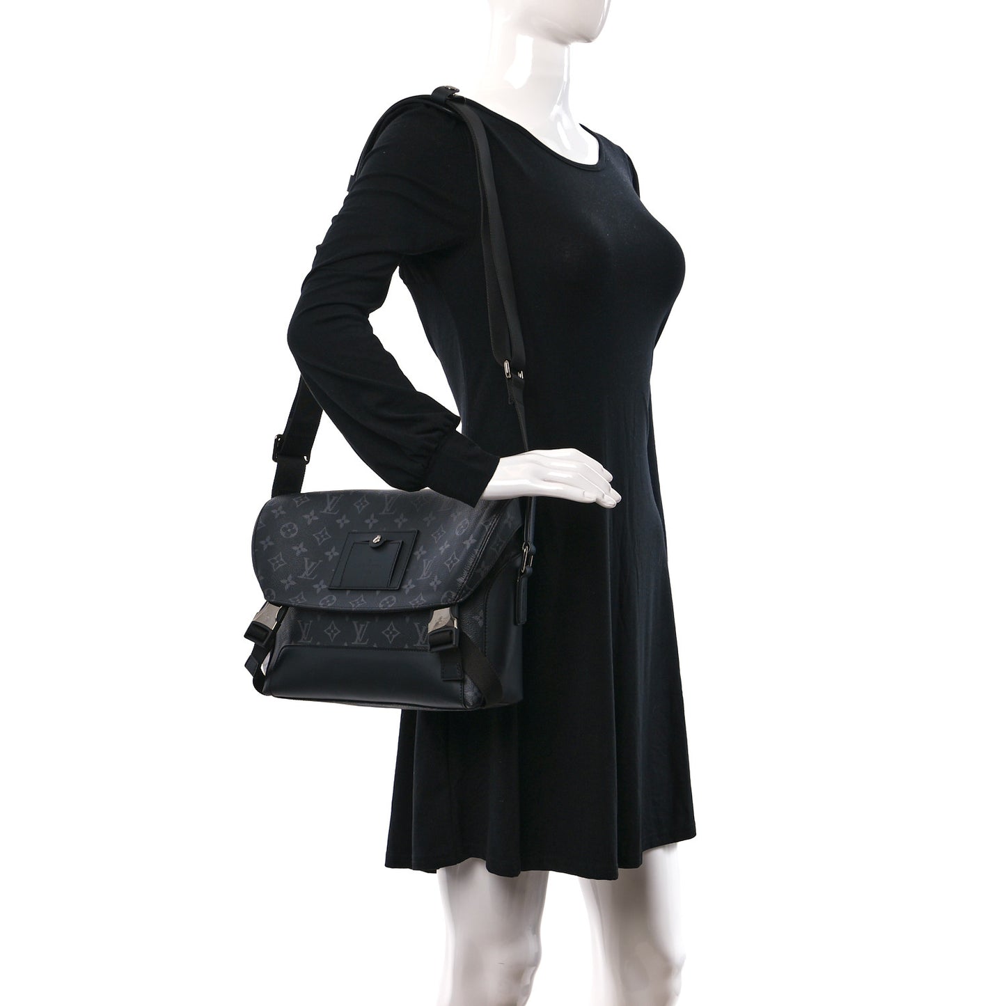 Monogram Eclipse Voyager Messenger MM