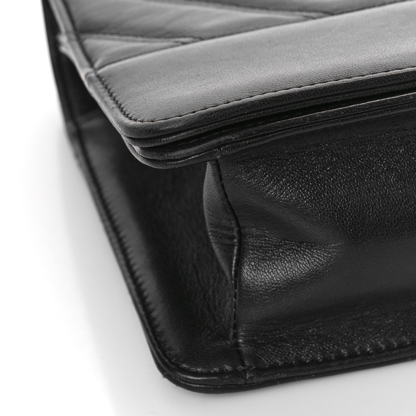 Lambskin Chevron Quilted Flap Black