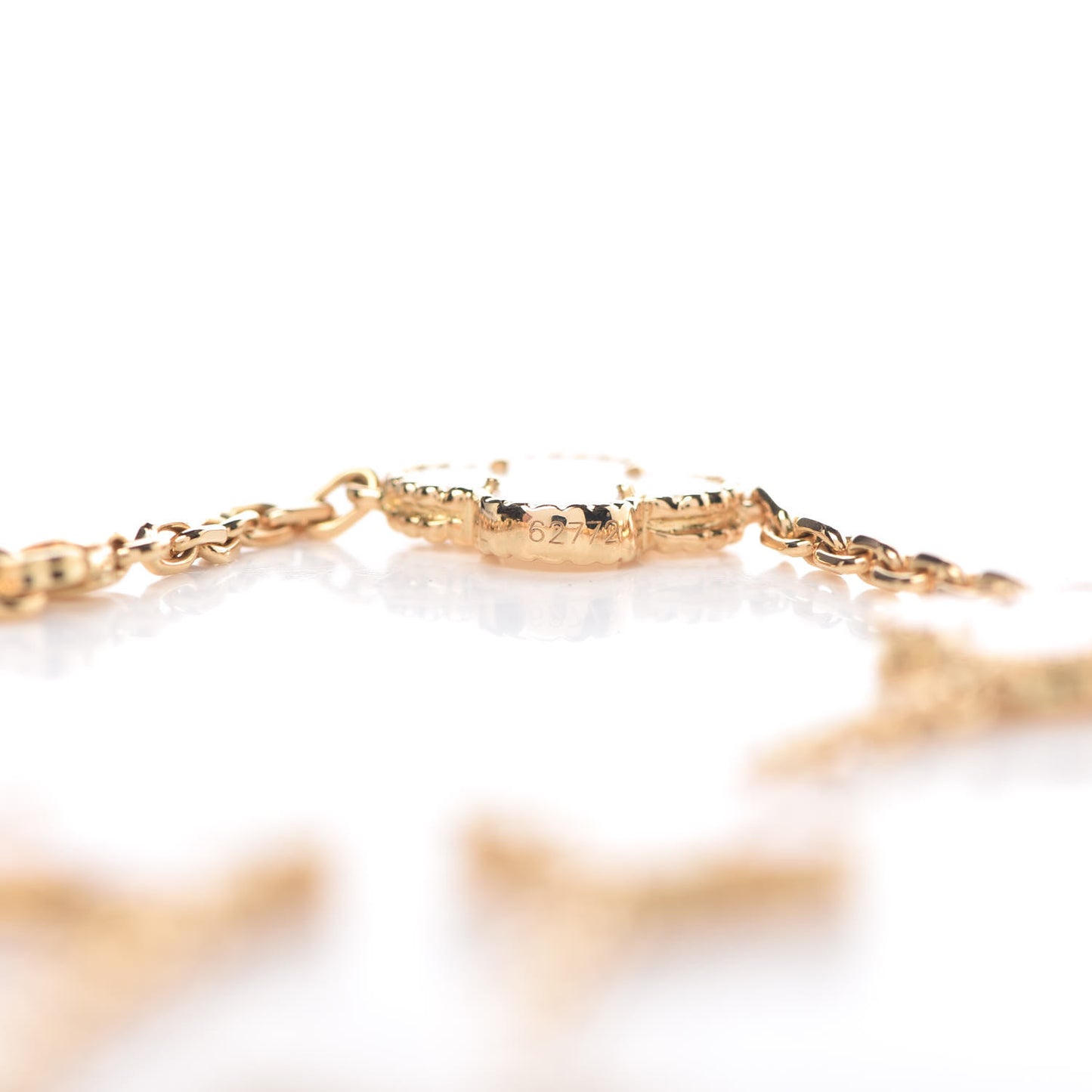 18K Yellow Gold Mother of Pearl 10 Motifs Vintage Alhambra Necklace