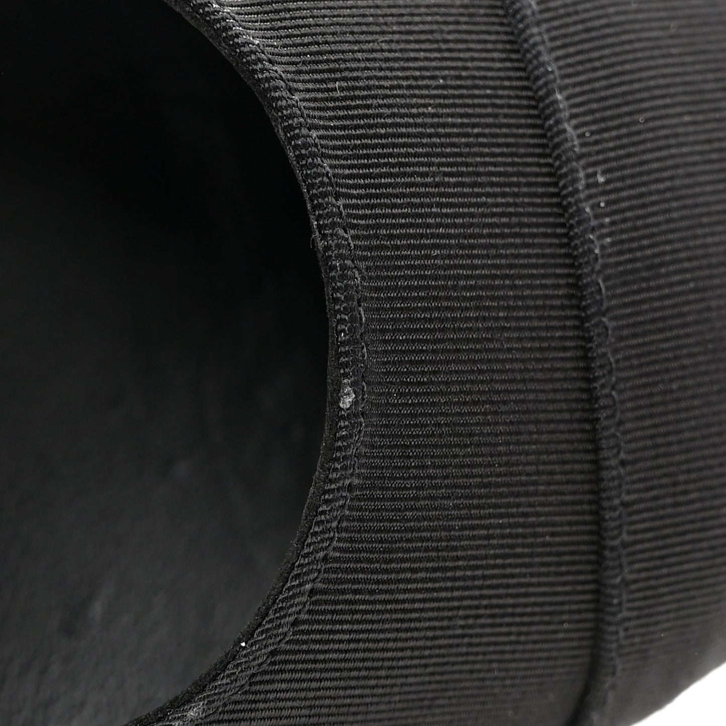 Grosgrain Cap Toe Uniform Pump 37 Black