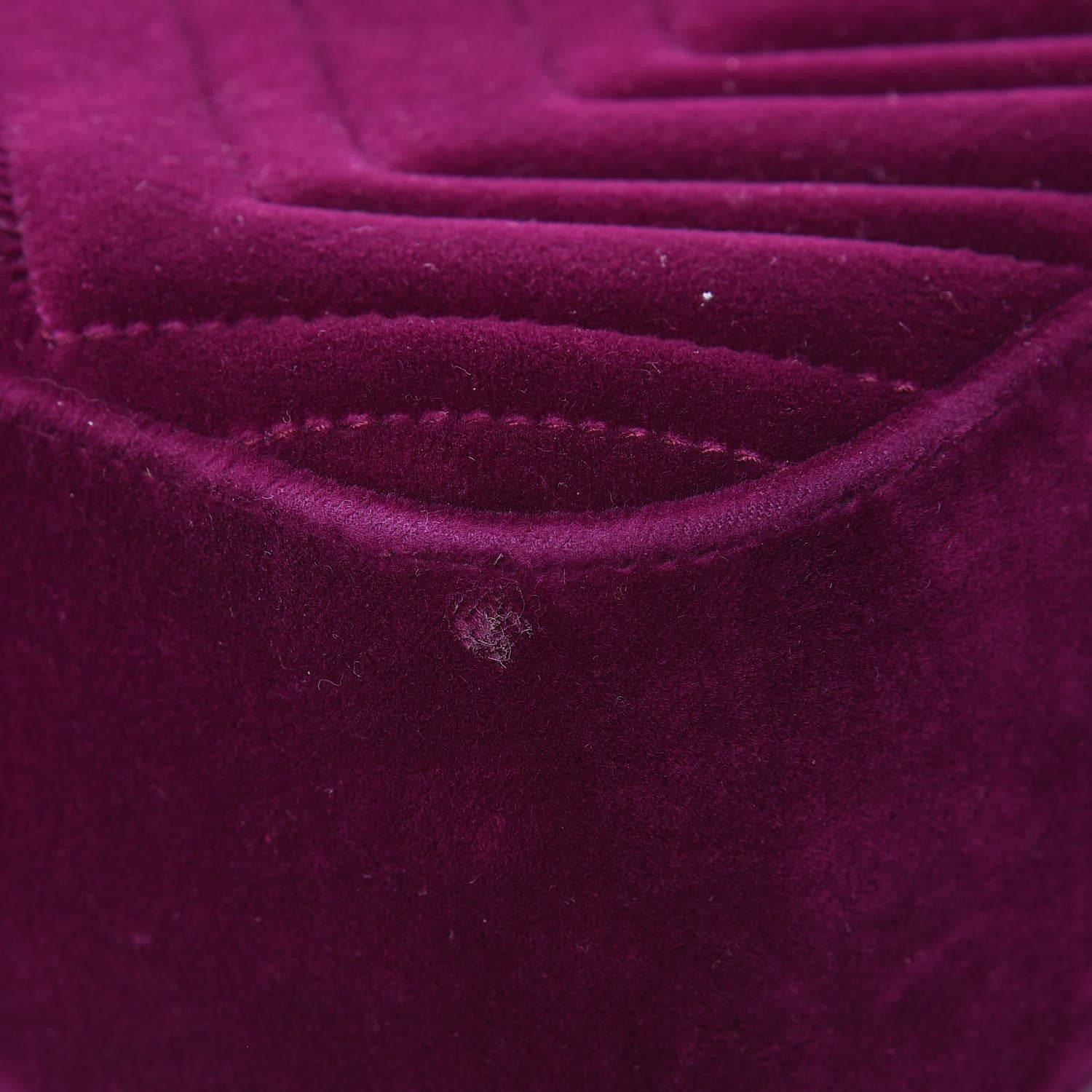 Gucci Velvet Matelasse Small GG Marmont Chain Shoulder Bag Fuchsia Violet Cyclamen 10 of 13