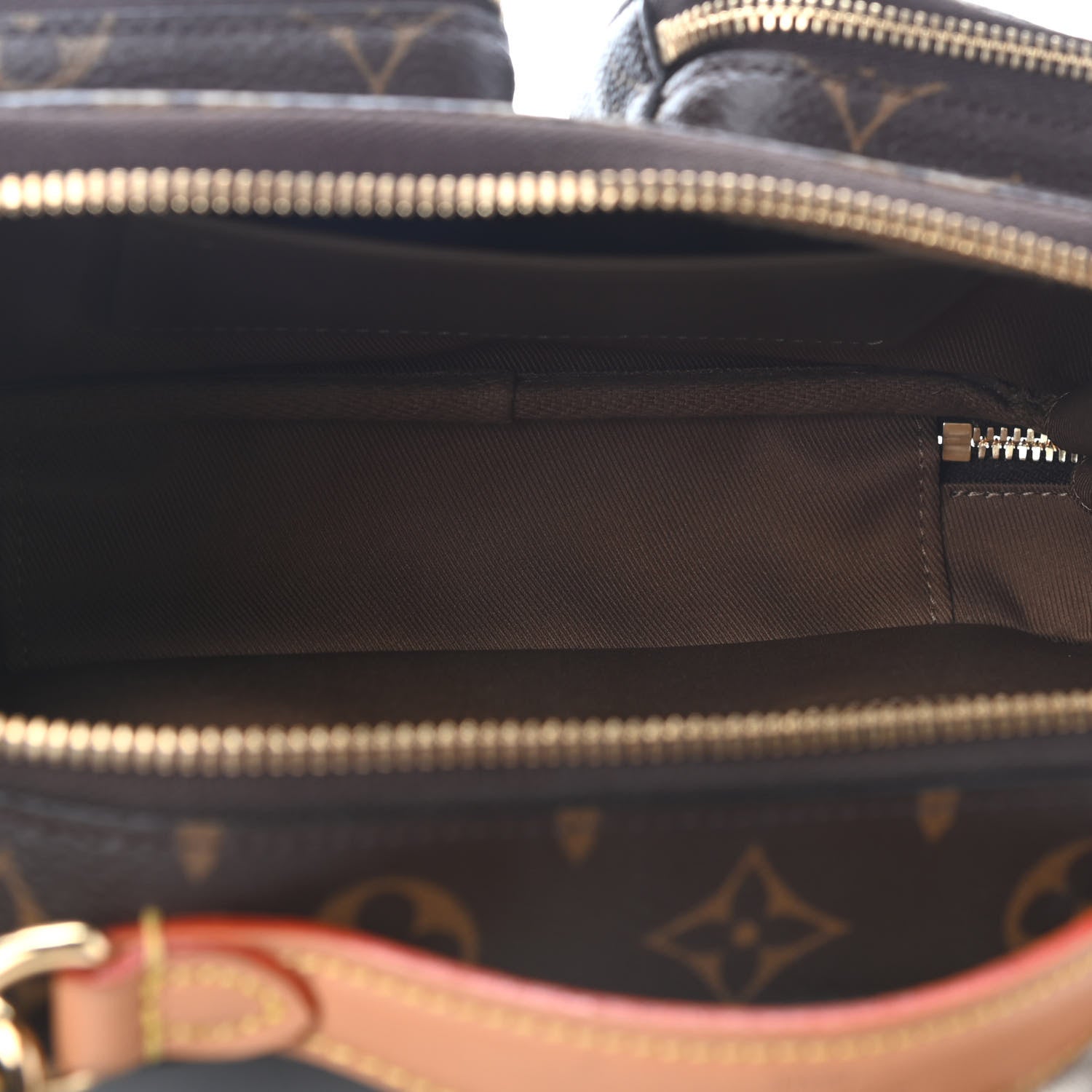 Louis Vuitton Monogram Utility Crossbody 5 of 8