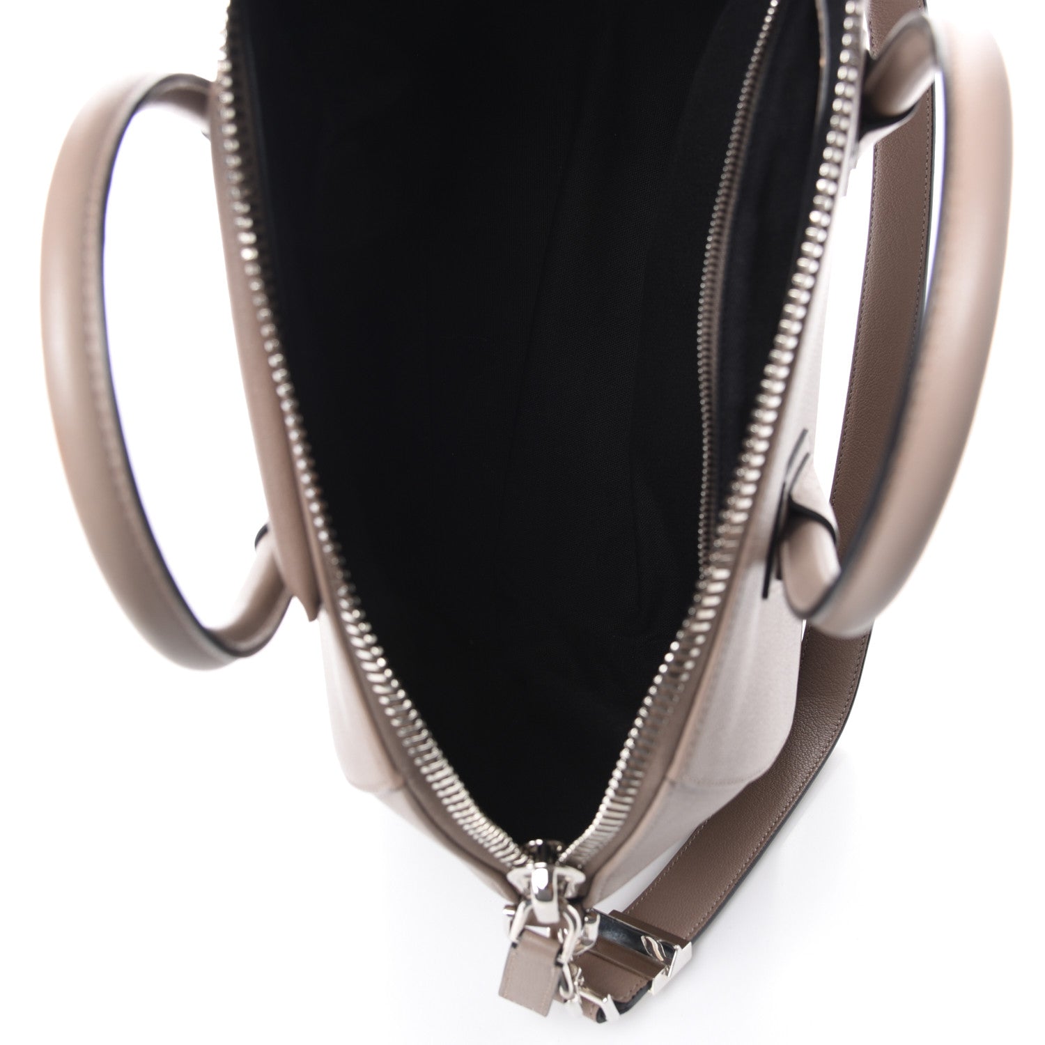 Givenchy Sugar Goatskin Medium Antigona Mastic 5 of 9