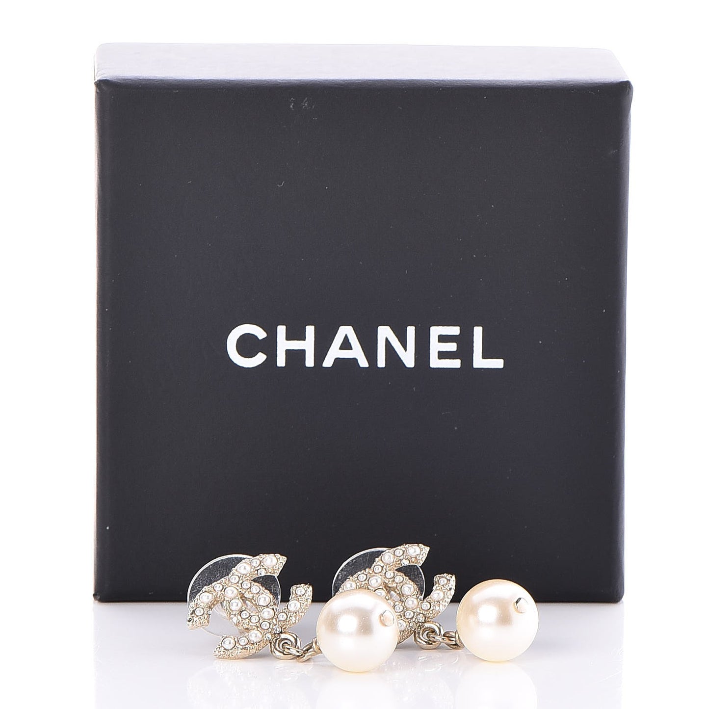 Pearl CC Drop Earrings Light Gold