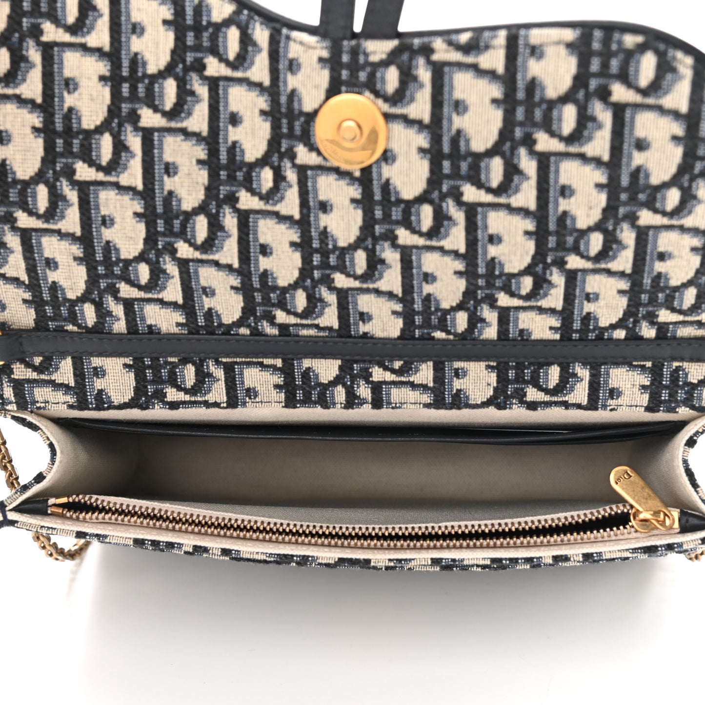 Oblique Saddle Chain Pouch Blue