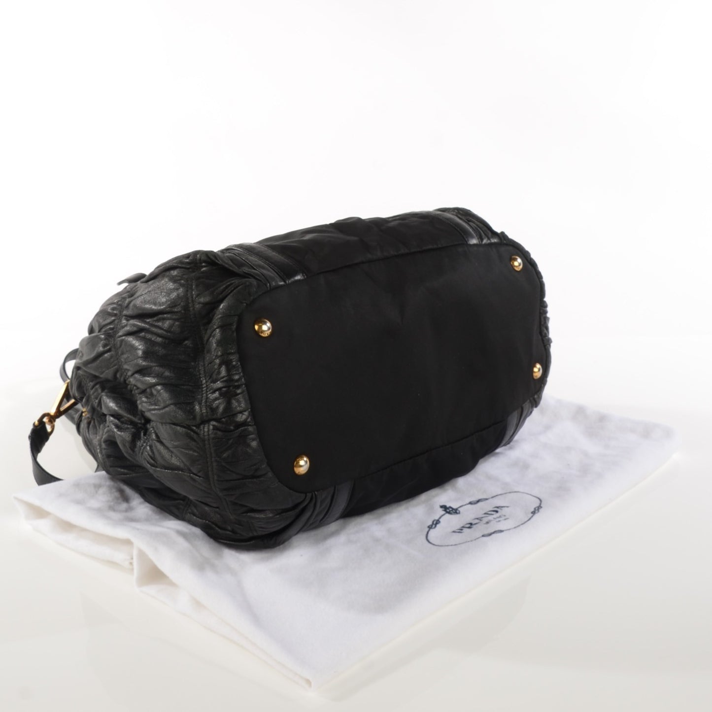 Tessuto Nylon Nappa Gaufre Shoulder Bag Nero Black