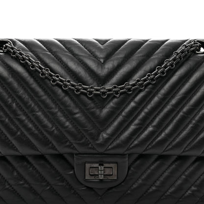 Chanel Aged Calfskin Chevron Quilted 2.55 Reissue 226 So Black 5 of 11