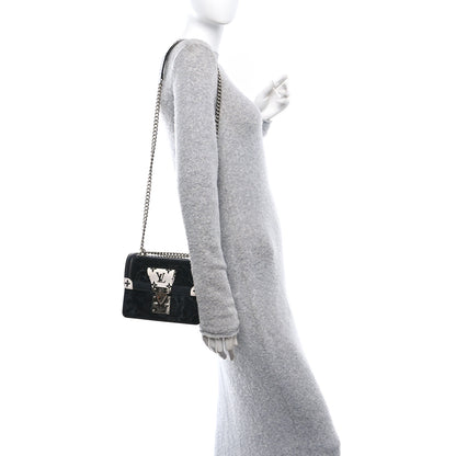 Louis Vuitton Vernis Epi Monogram Wynwood Black White 2 of 9