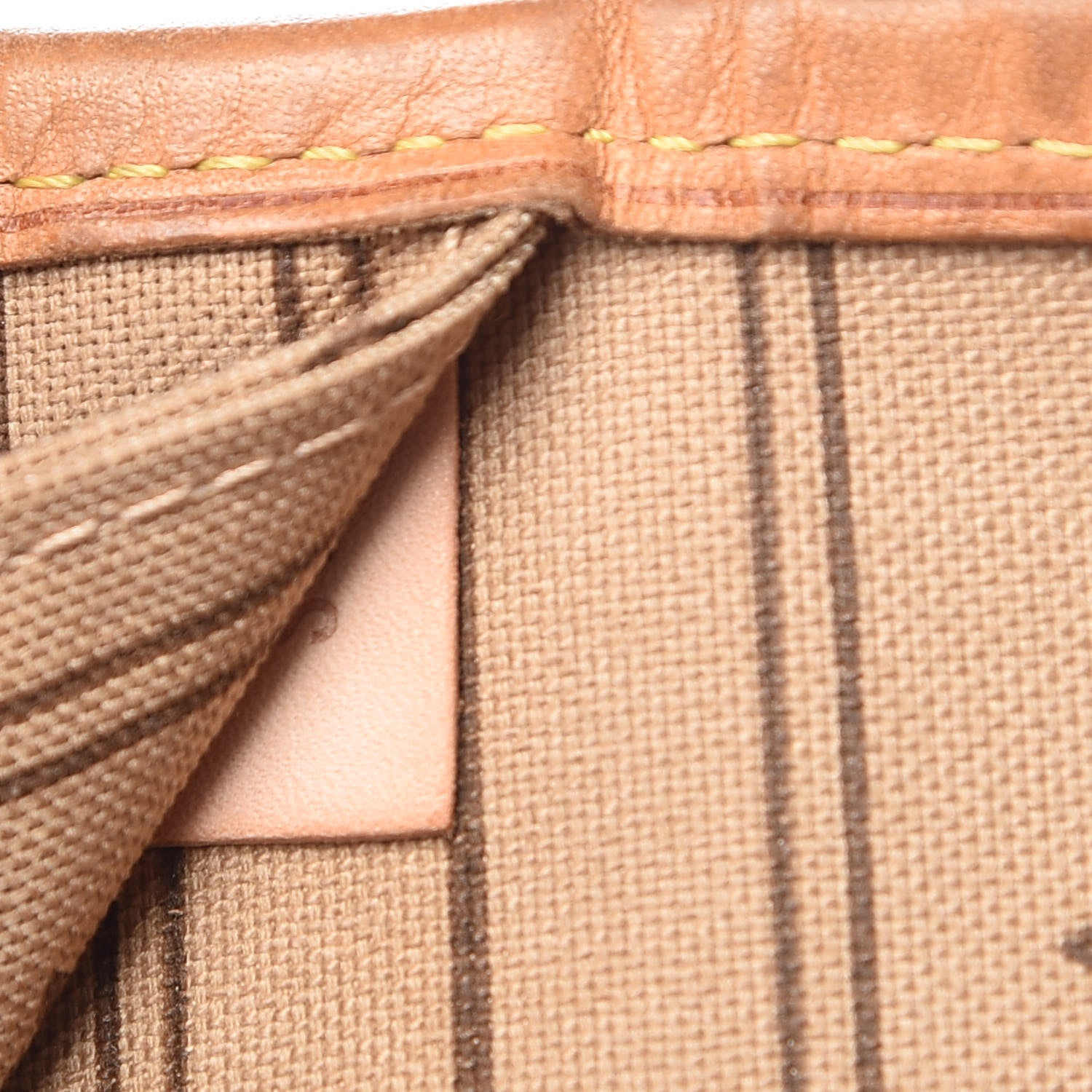 Louis Vuitton Monogram Neverfull MM 8 of 19