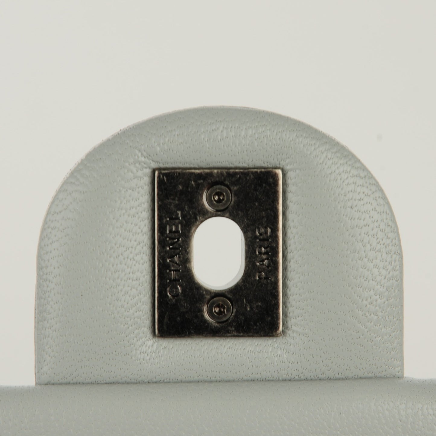 Shiny Lambskin Quilted Medium Flap Light Grey