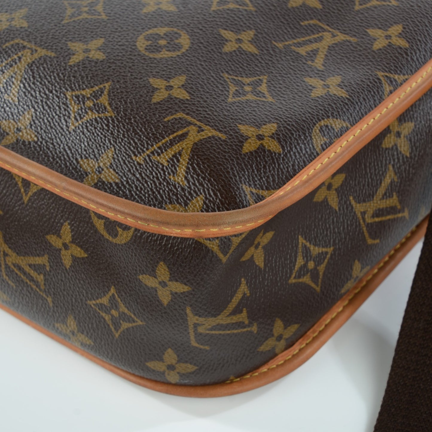 Monogram Bosphore PM Messenger
