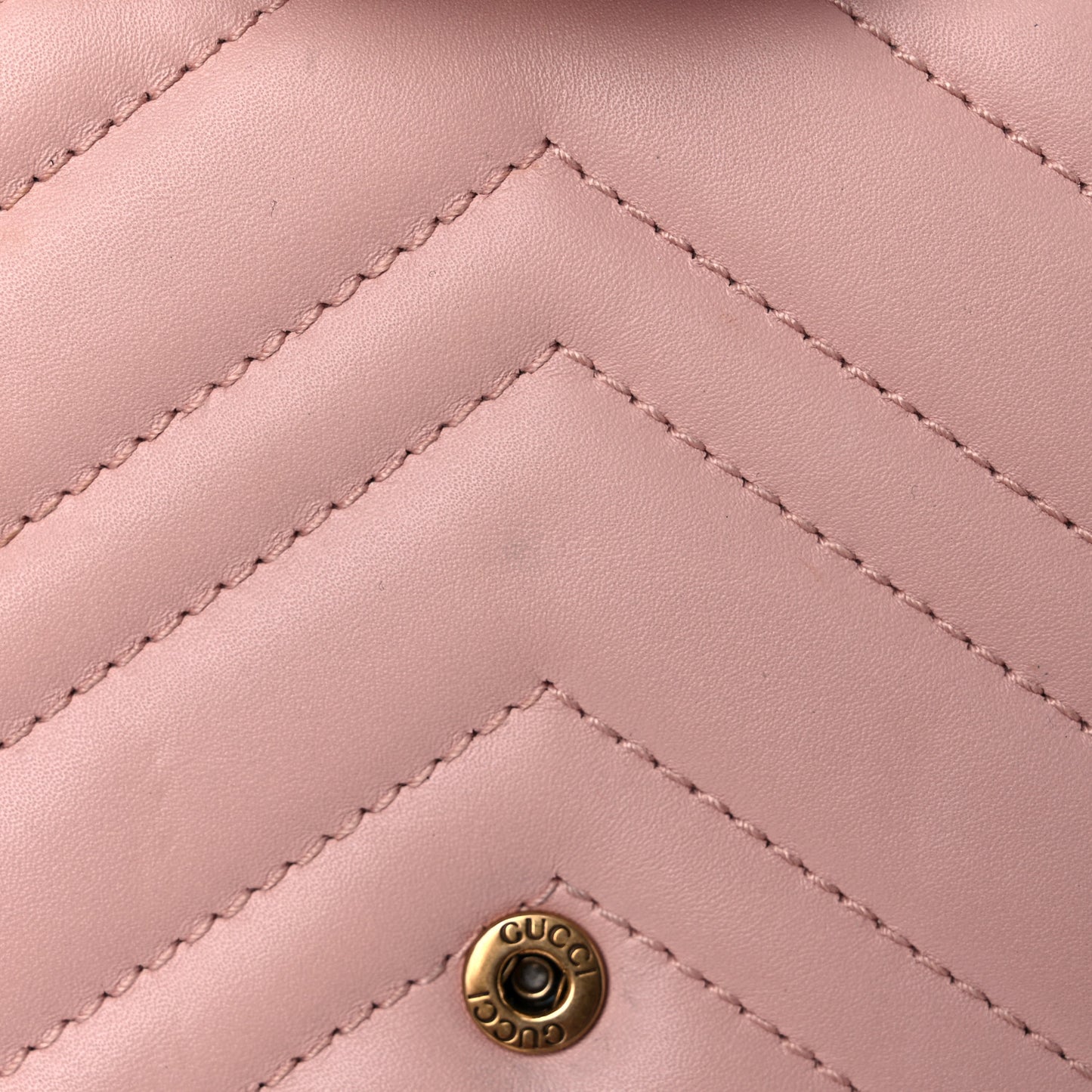 Calfskin Matelasse GG Marmont Chain Wallet Perfect Pink