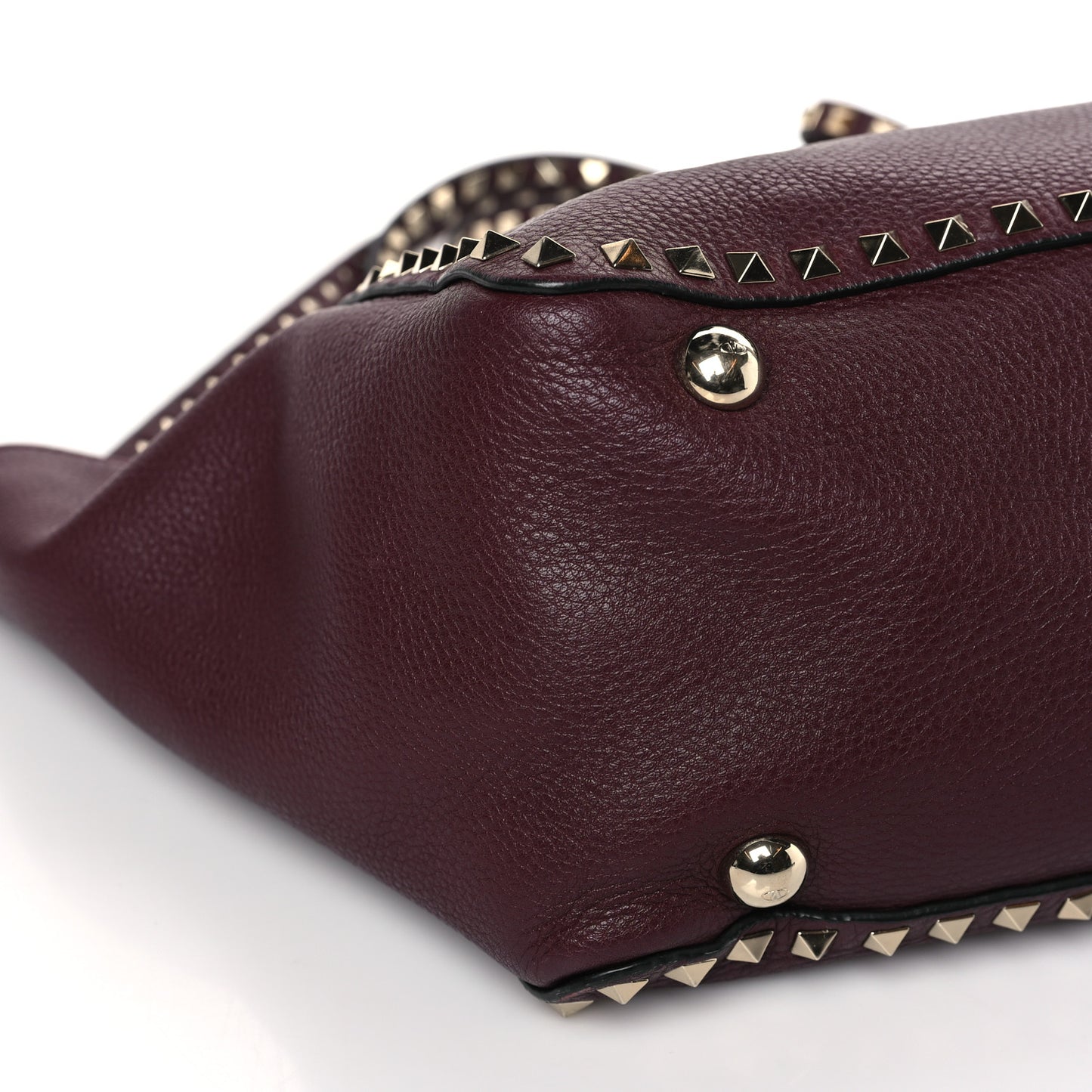 Pebbled Calfskin Medium Rockstud Tote Rubin