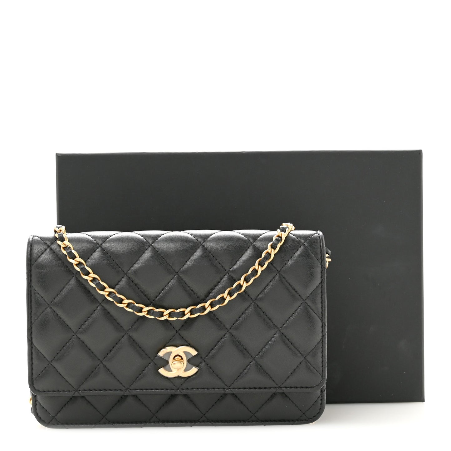 Lambskin Quilted CC Pearl Crush Wallet on Chain WOC Black