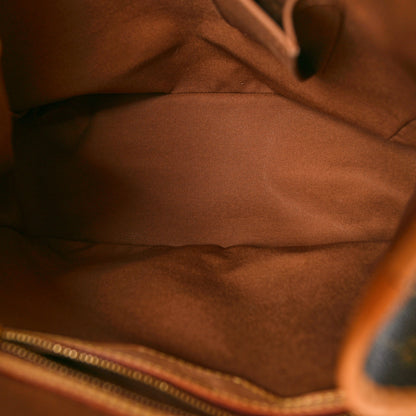 Louis Vuitton Monogram Batignolles Vertical 5 of 9