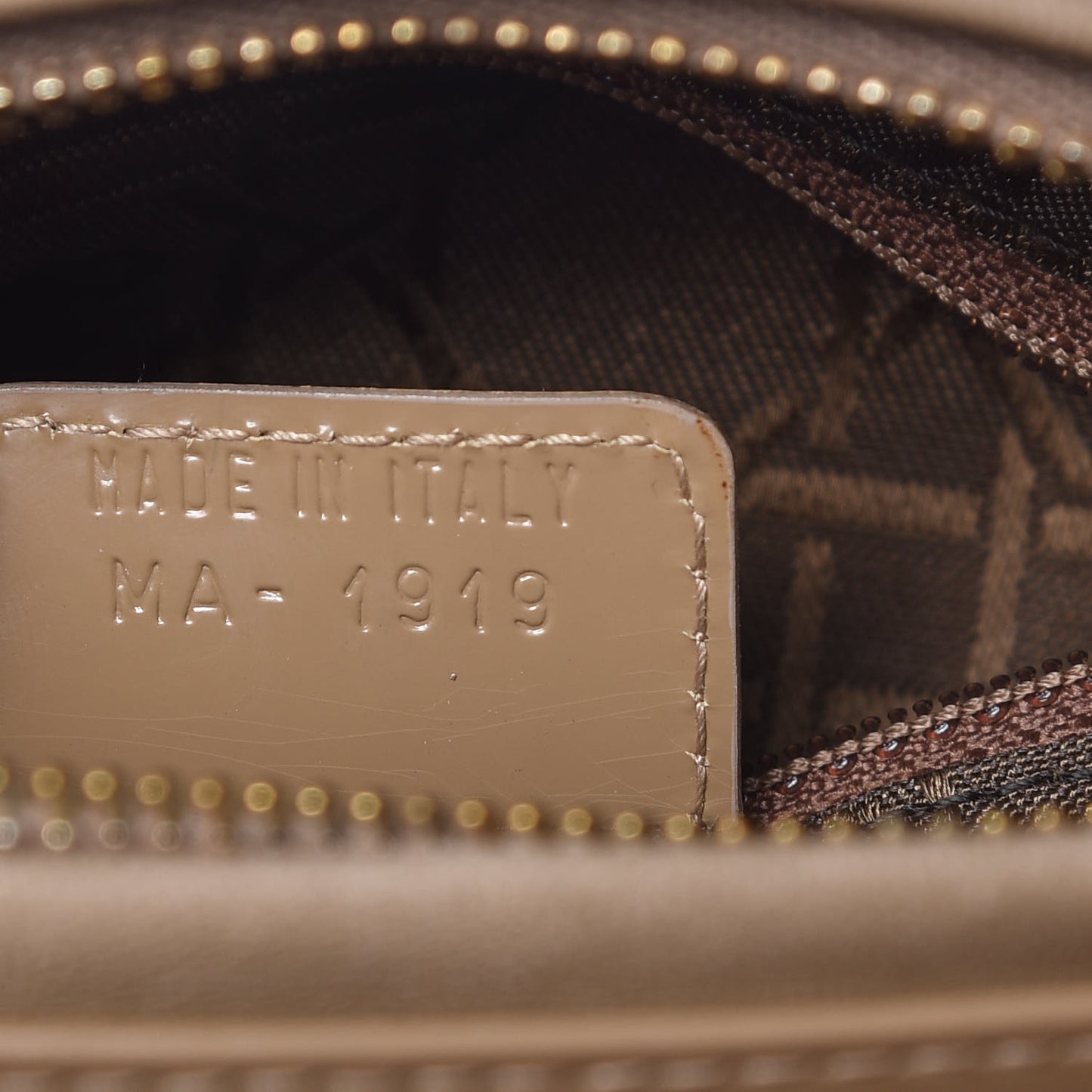 Glazed Calfskin Cannage Medium Lady Dior Beige