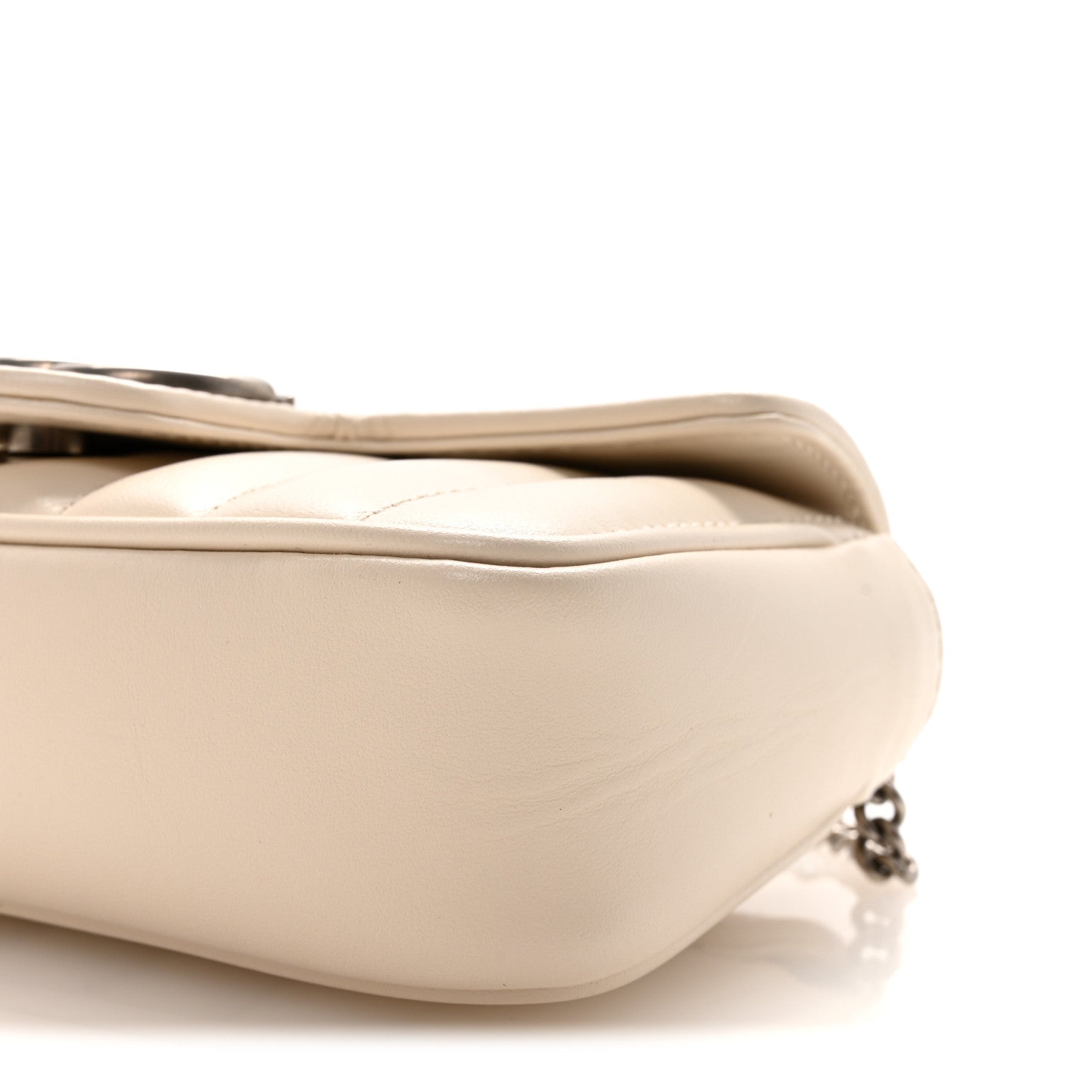 Gucci Calfskin Matelasse Aria Super Mini GG Marmont Shoulder Bag Mystic White 10 of 10