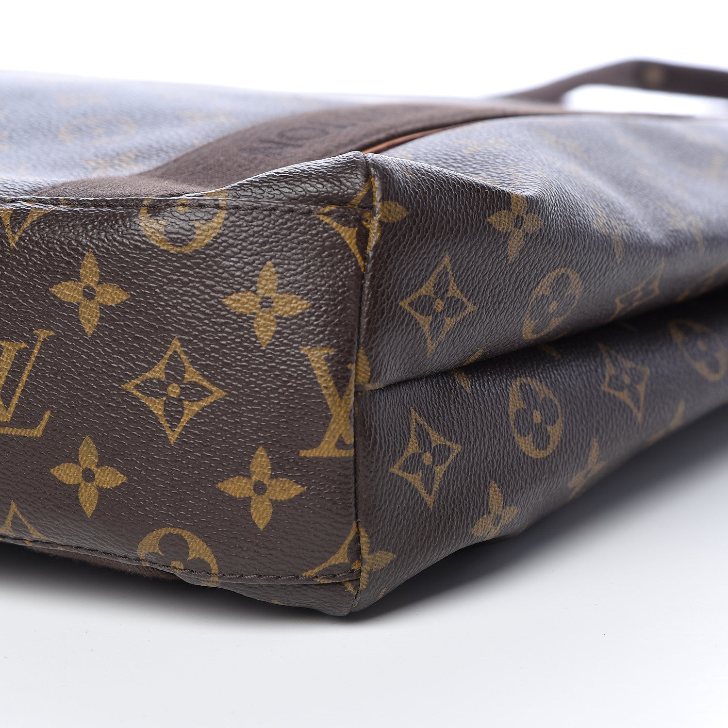 Louis Vuitton Monogram Cabas Beaubourg 9 of 11