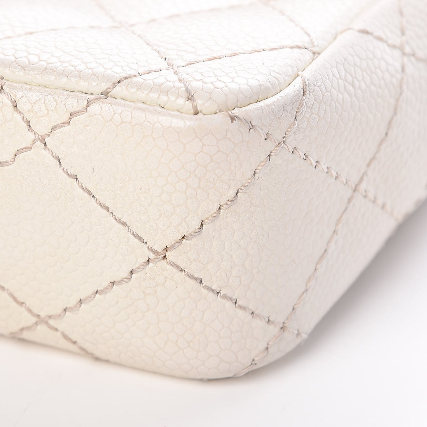 Caviar Quilted East West Flap White