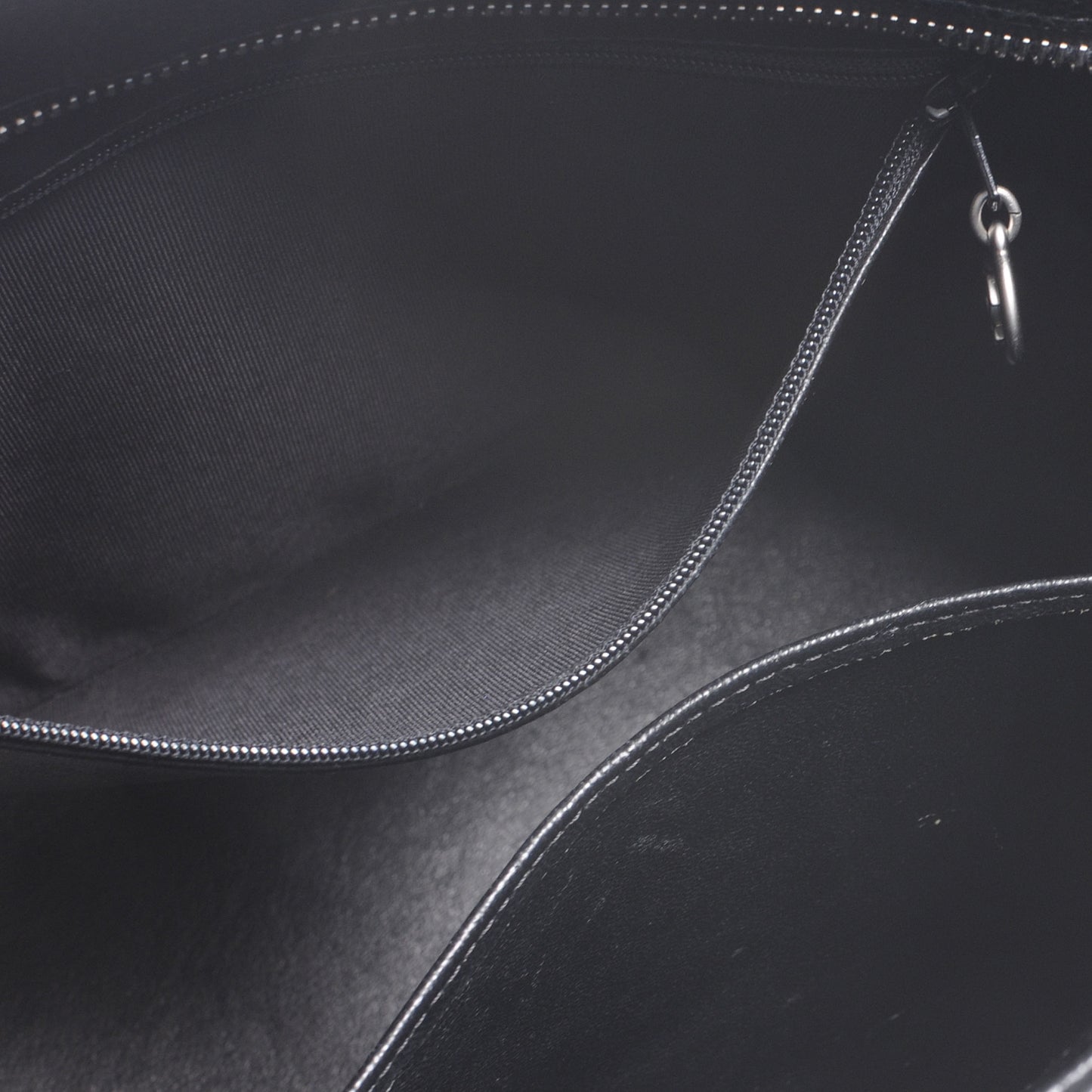 Caviar Medallion Tote Black
