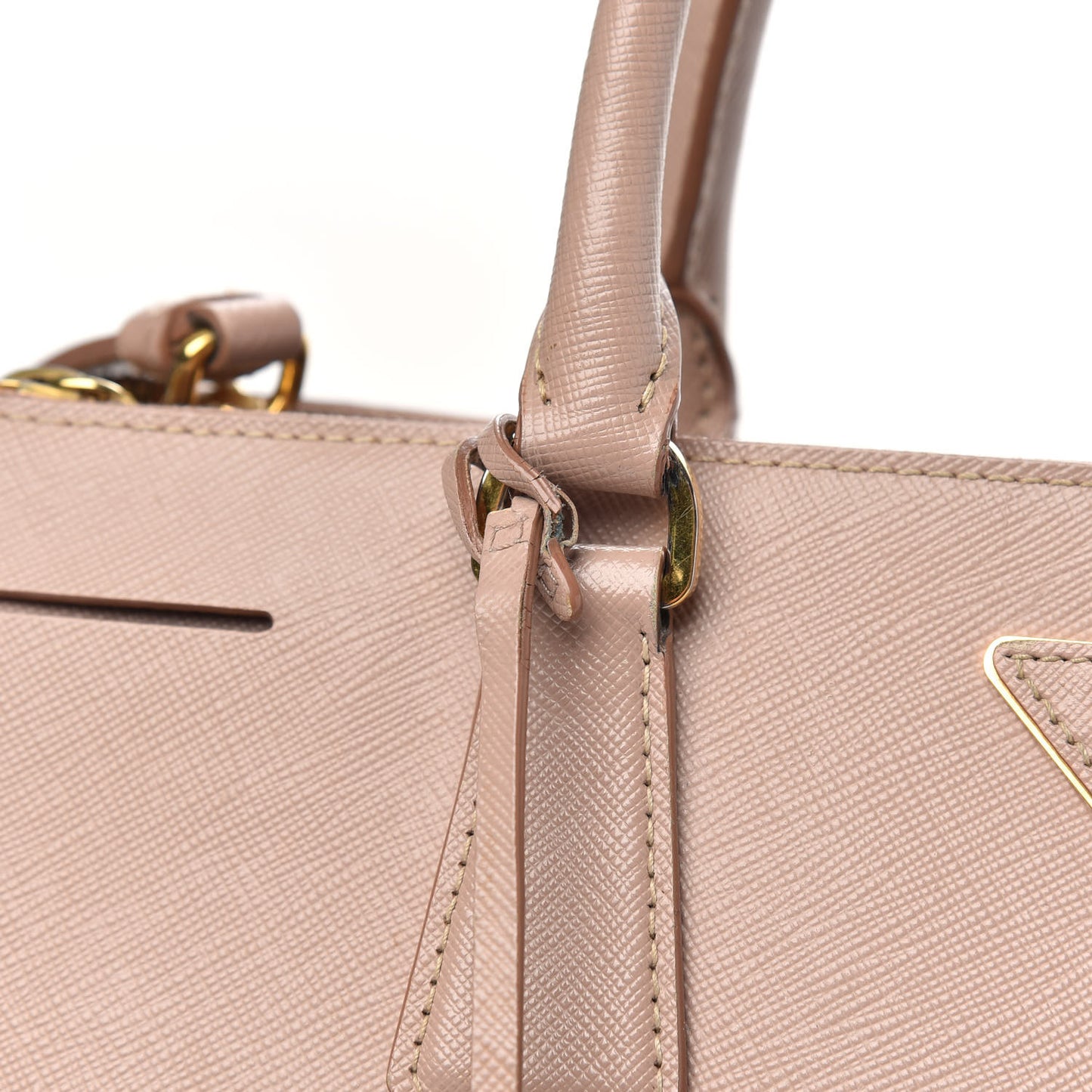 Saffiano Medium Galleria Double Zip Tote Cammeo