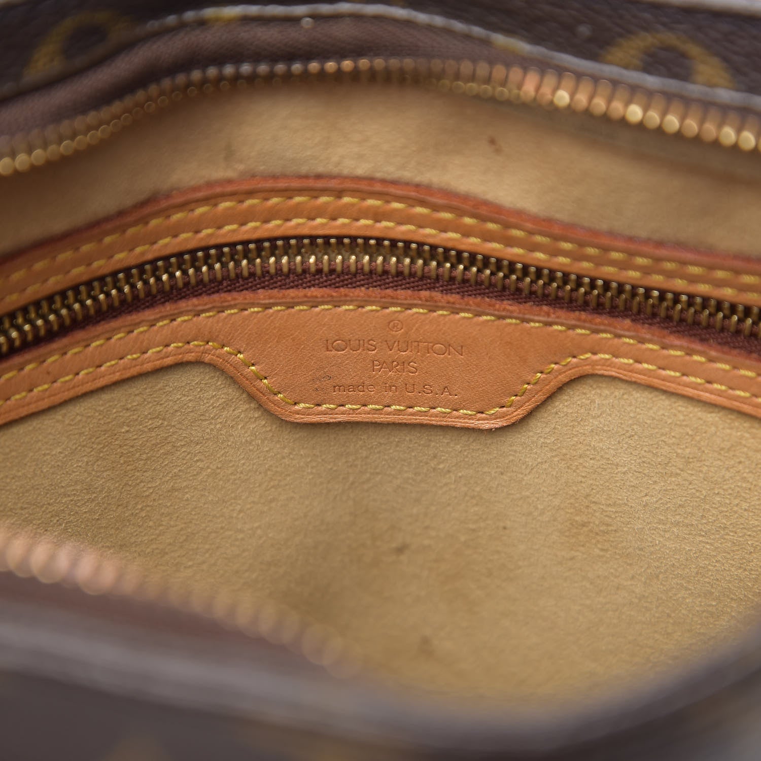 Louis Vuitton Monogram Looping MM 5 of 11