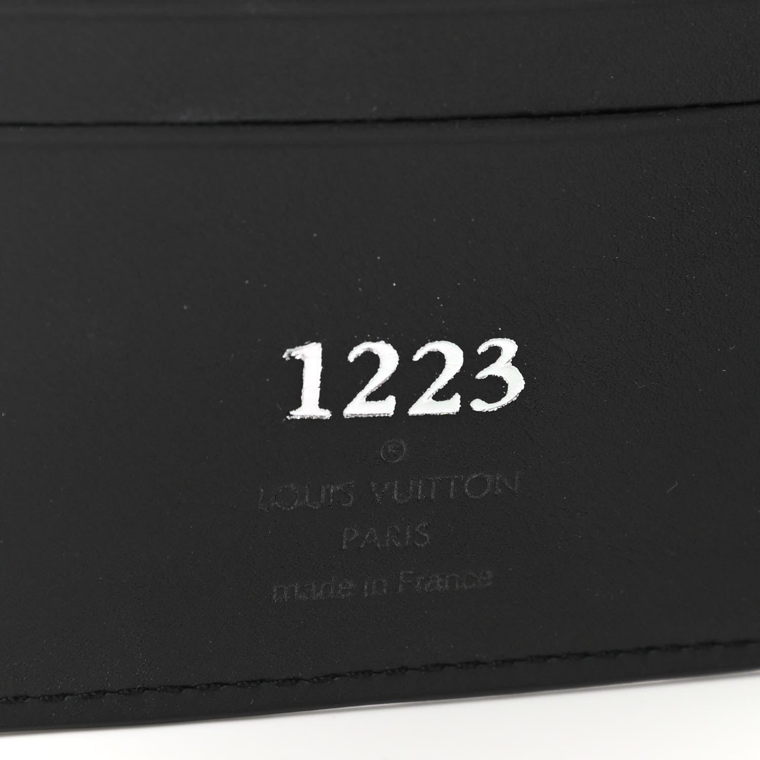 Louis Vuitton Grained Calfskin Aerogram Multiple Wallet Black 6 of 7