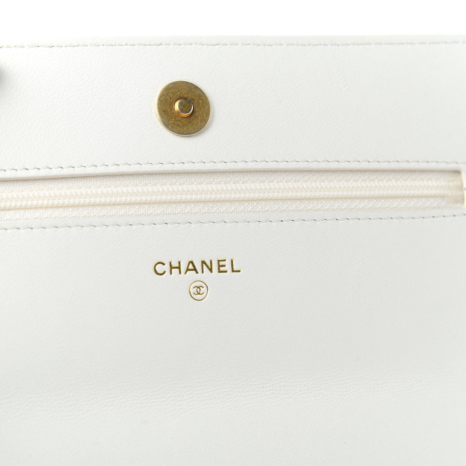 Chanel Shiny Goatskin Quilted 19 Wallet On Chain WOC White 8 of 10