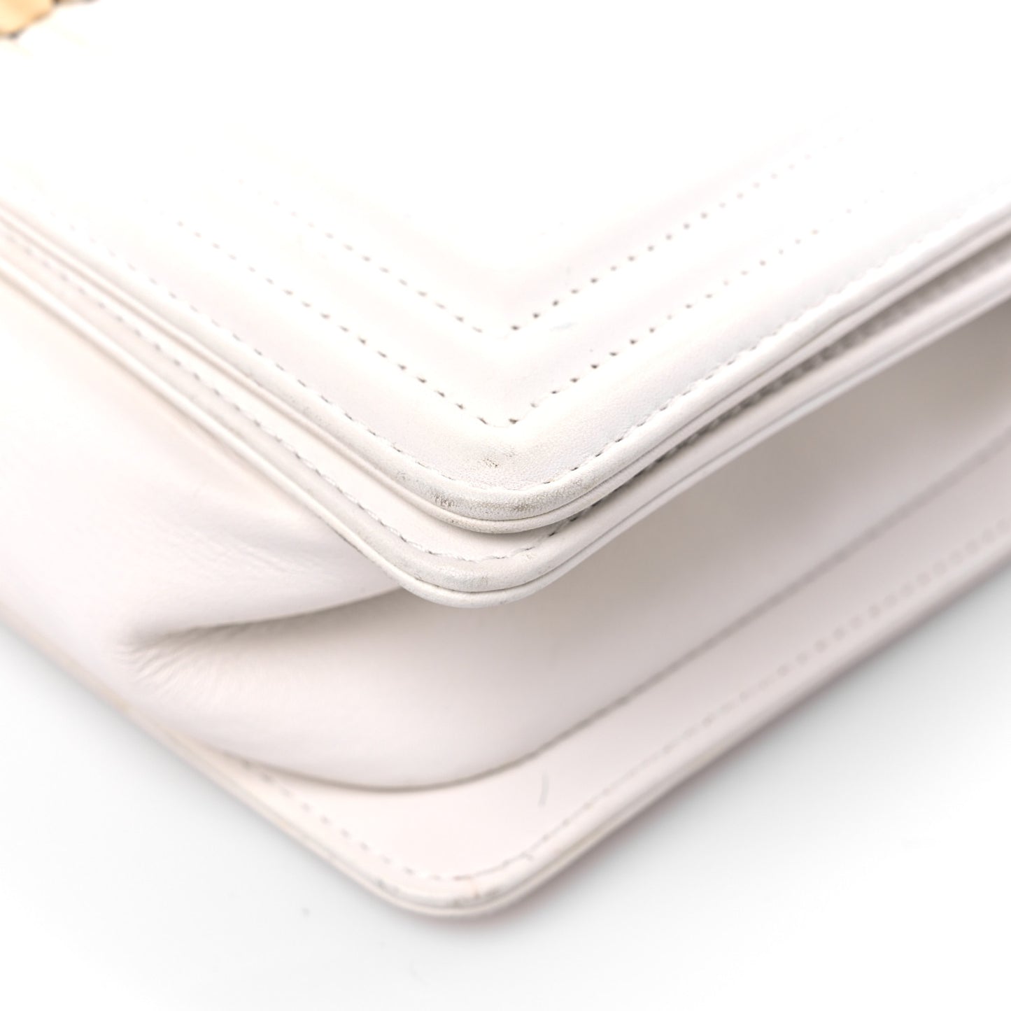 Lambskin Quilted Medium Boy Flap White