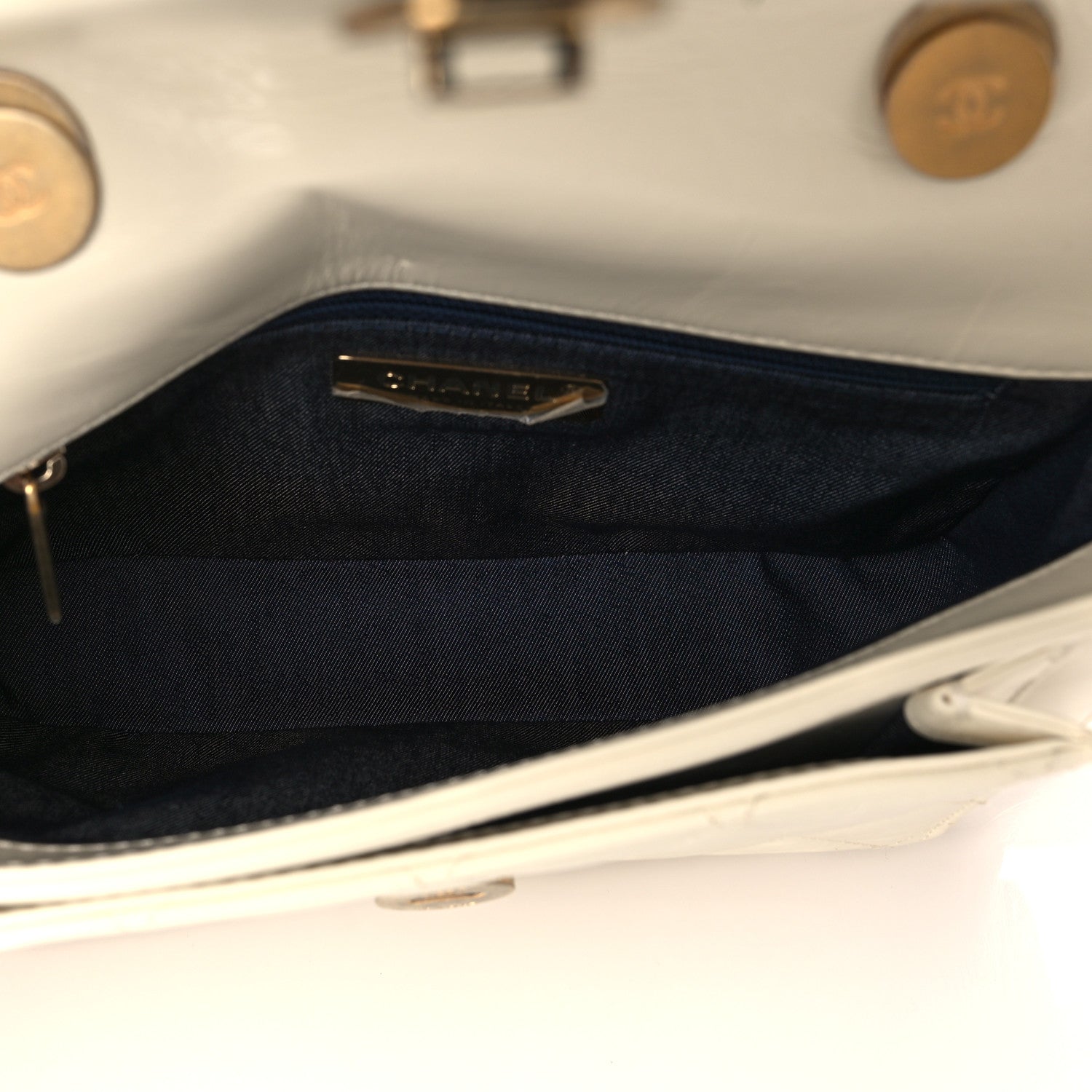 Chanel Crumpled Calfskin En Vogue Rope Flap White 5 of 9