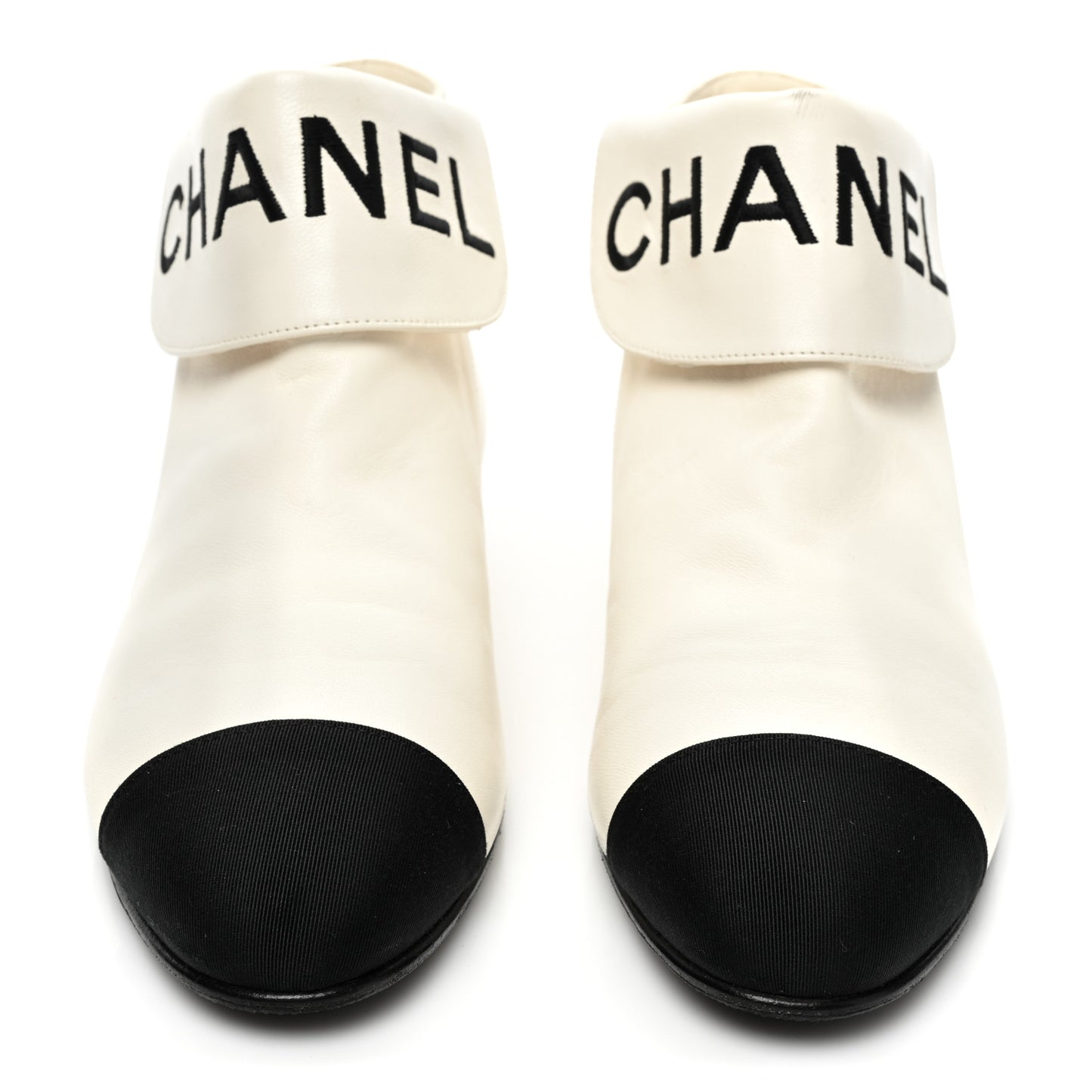 Lambskin Grosgrain Fold Over Logo Cap Toe Boots 36.5 Ivory Black