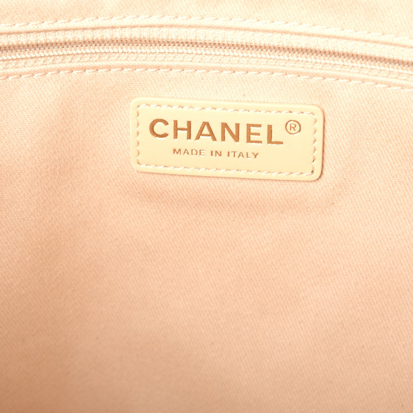 Lurex Boucle Small Deauville Tote Ivory