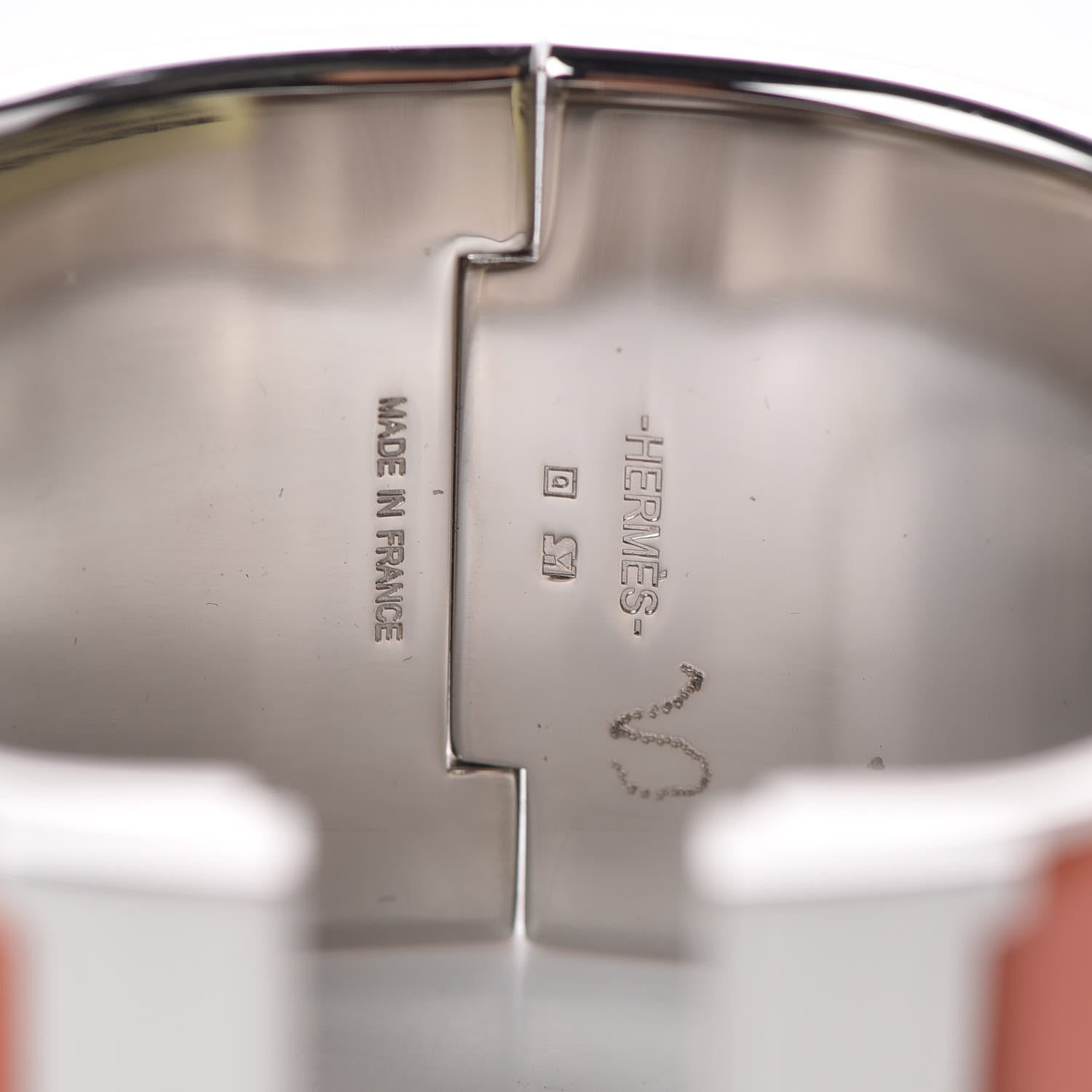 Hermes Enamel Extra Wide Clic Clac H Bracelet PM Blanc Mango 4 of 5