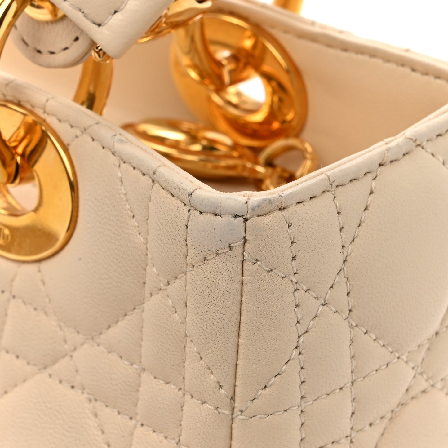 Lambskin Cannage Medium Lady Dior Beige
