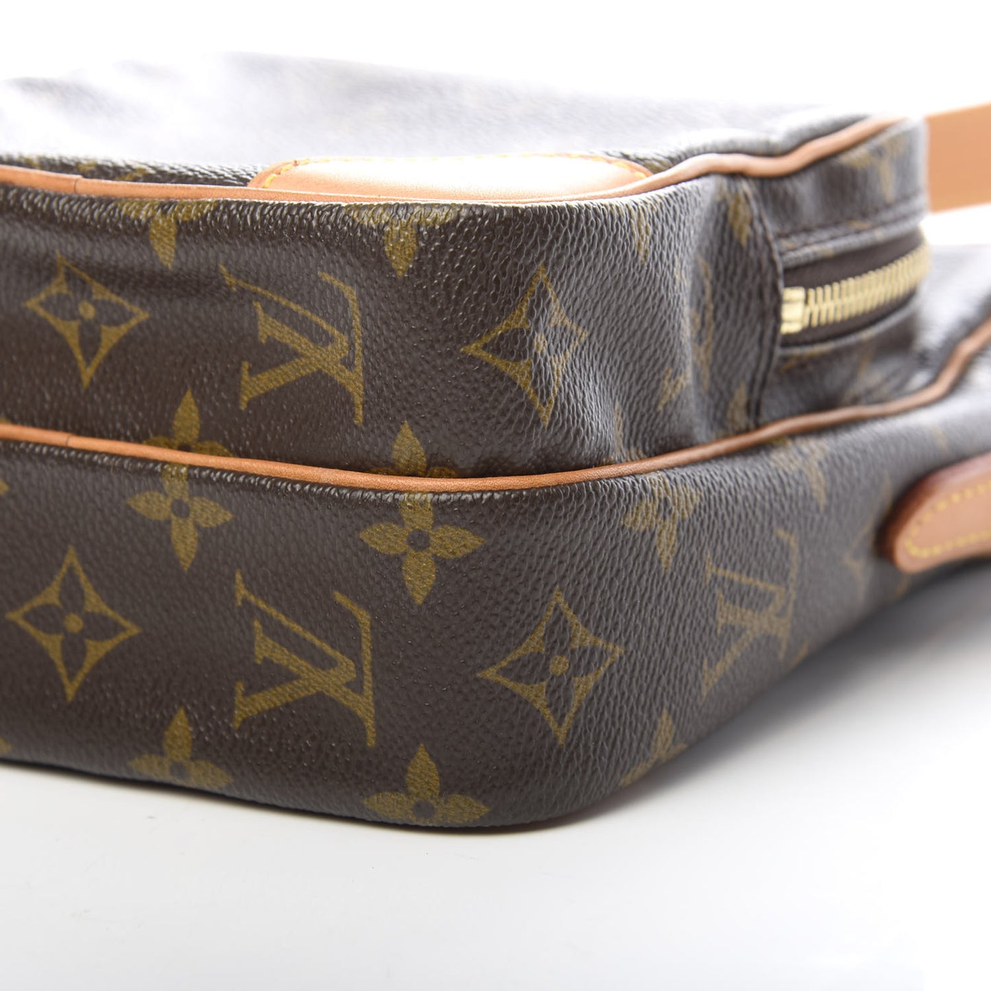 Monogram Amazone