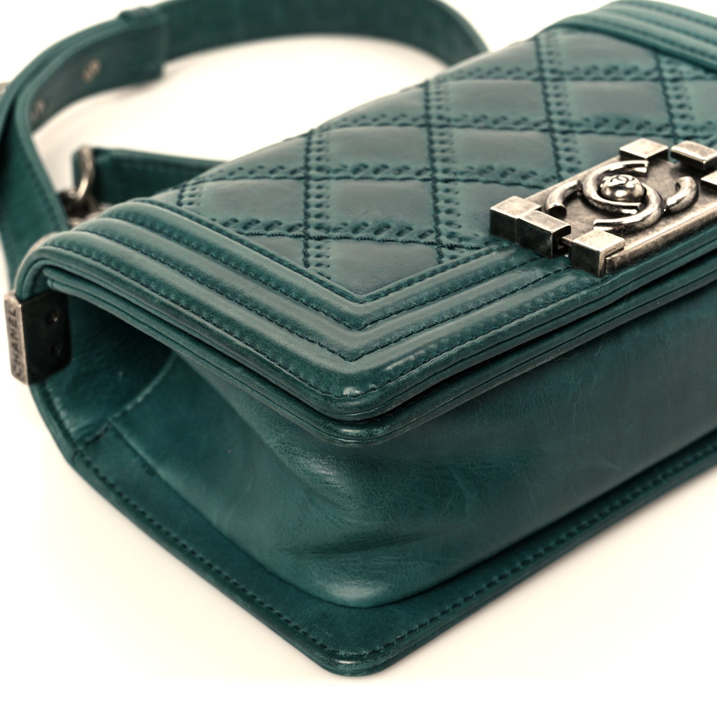 Calfskin Double Stitch Small Boy Flap Green
