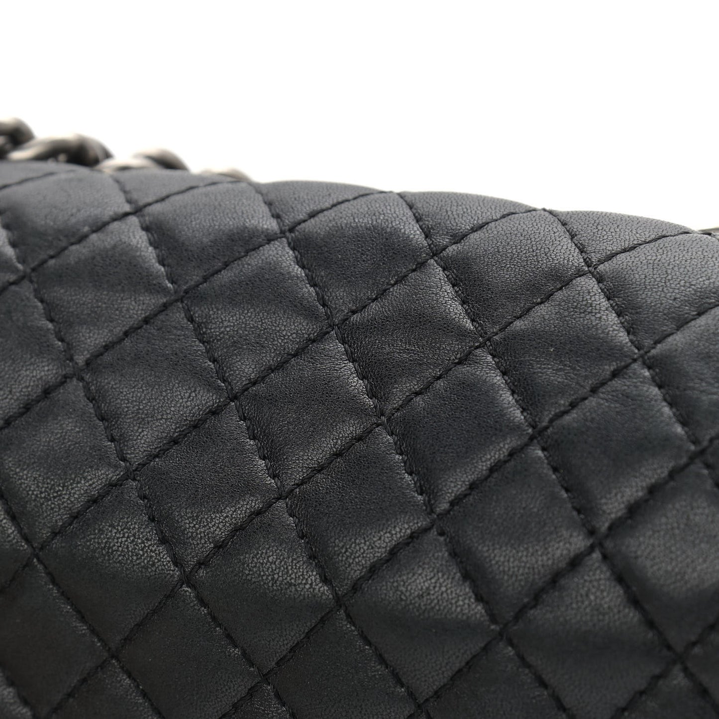 Lambskin Quilted Medium Boy Flap Black Red