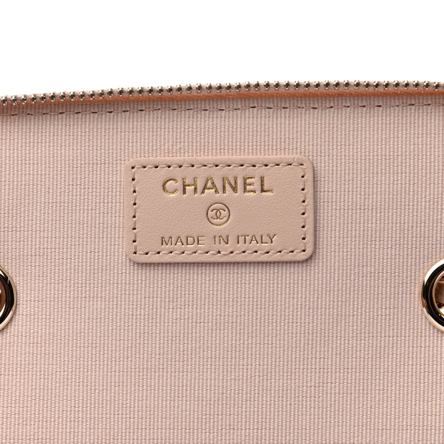 Caviar Quilted Small Vanity Case With Chain Light Beige