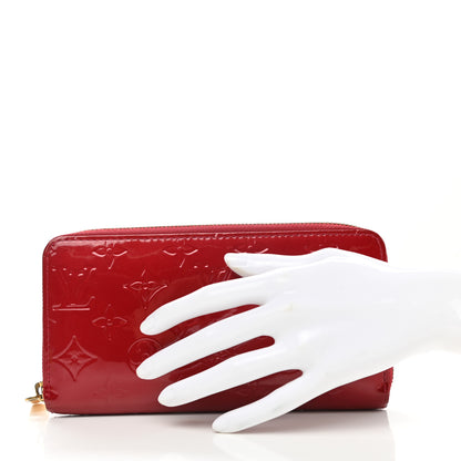 Louis Vuitton Vernis Zippy Wallet Pomme D'Amour 2 of 8